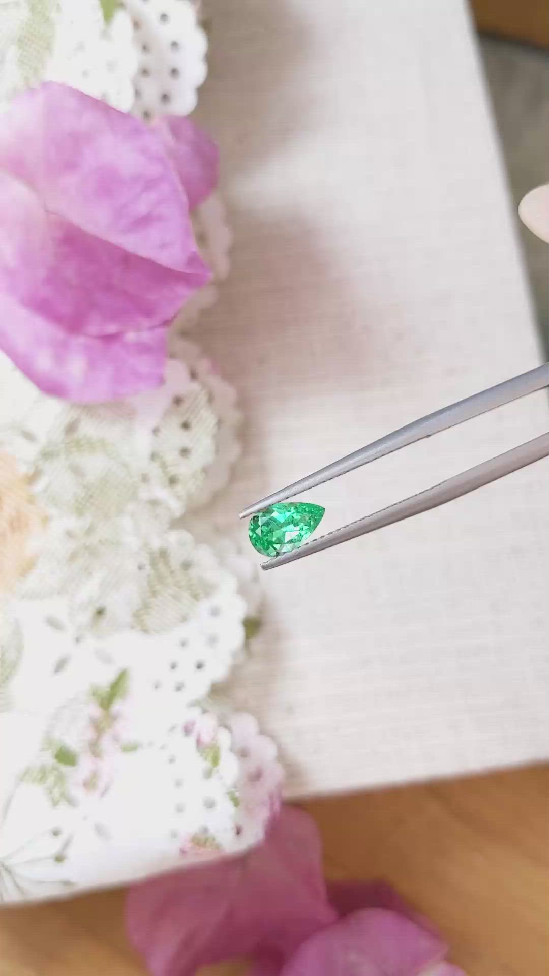 0.85 Ct. Emerald from Russia Size Video