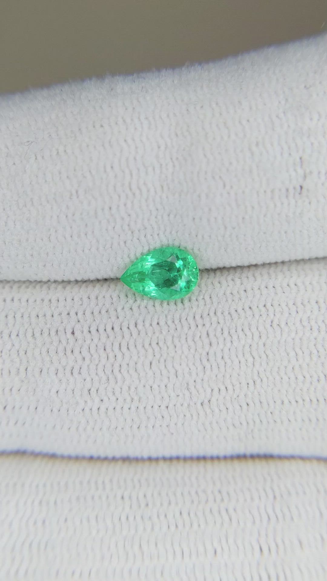 0.49 Ct. Emerald from Russia Size Video