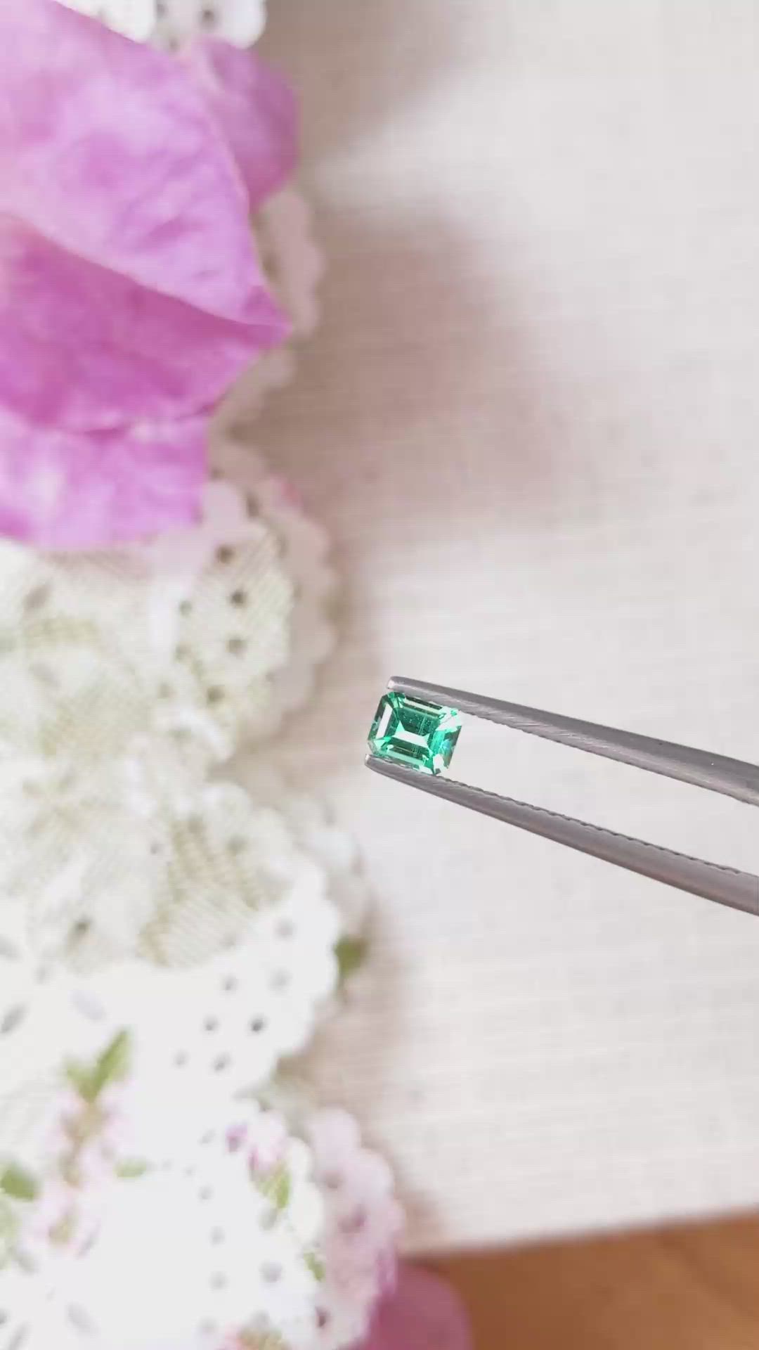 0.32 Ct. Emerald from Russia Size Video