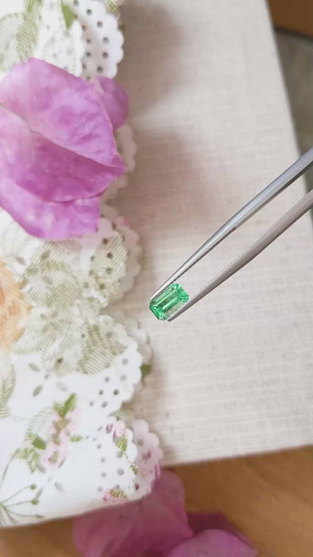 0.79 Ct. Emerald from Russia Size Video