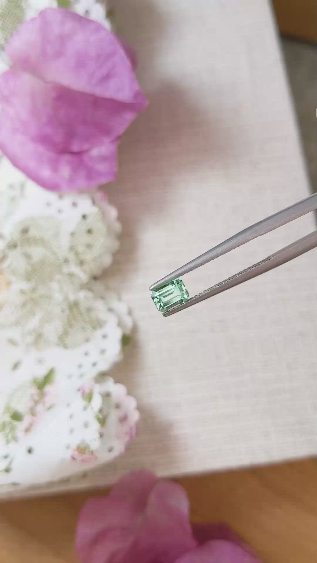0.58 Ct. Emerald from Russia Size Video