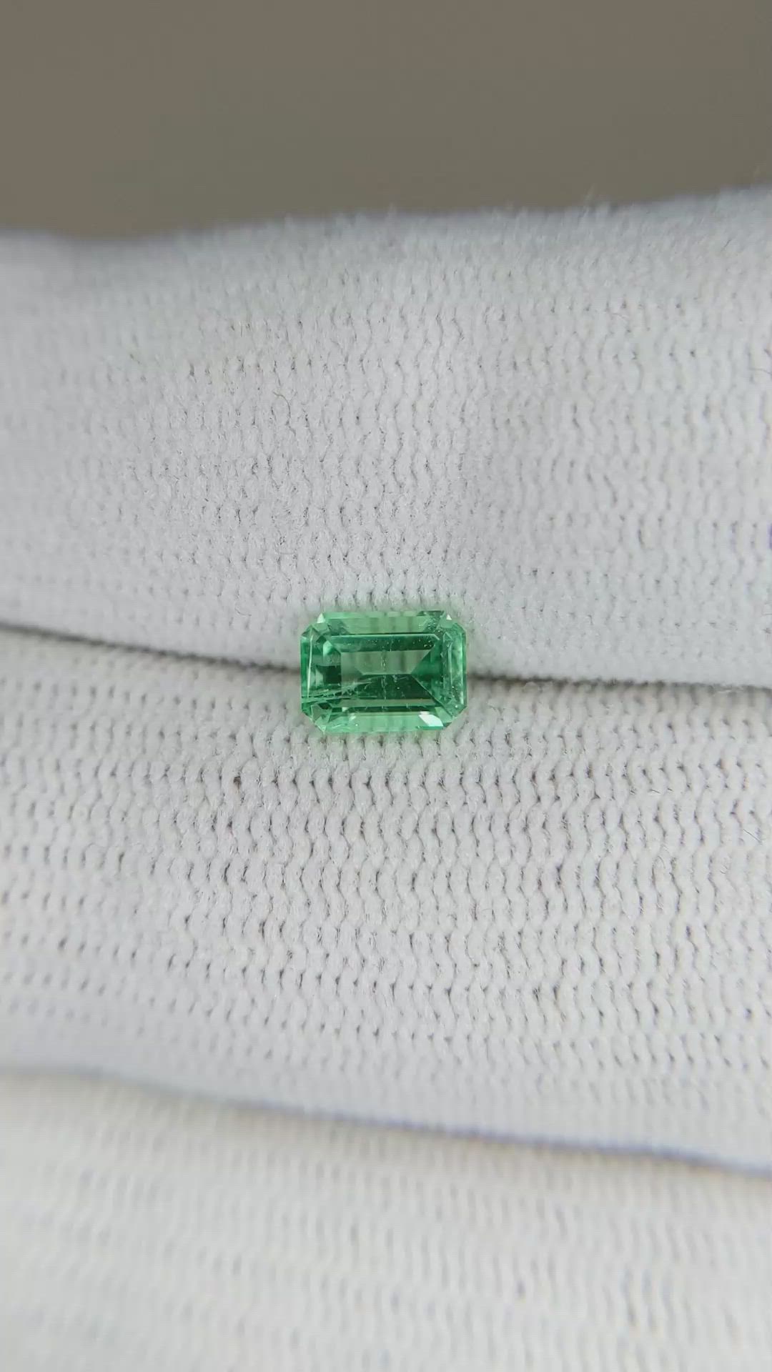 0.58 Ct. Emerald from Russia Size Video