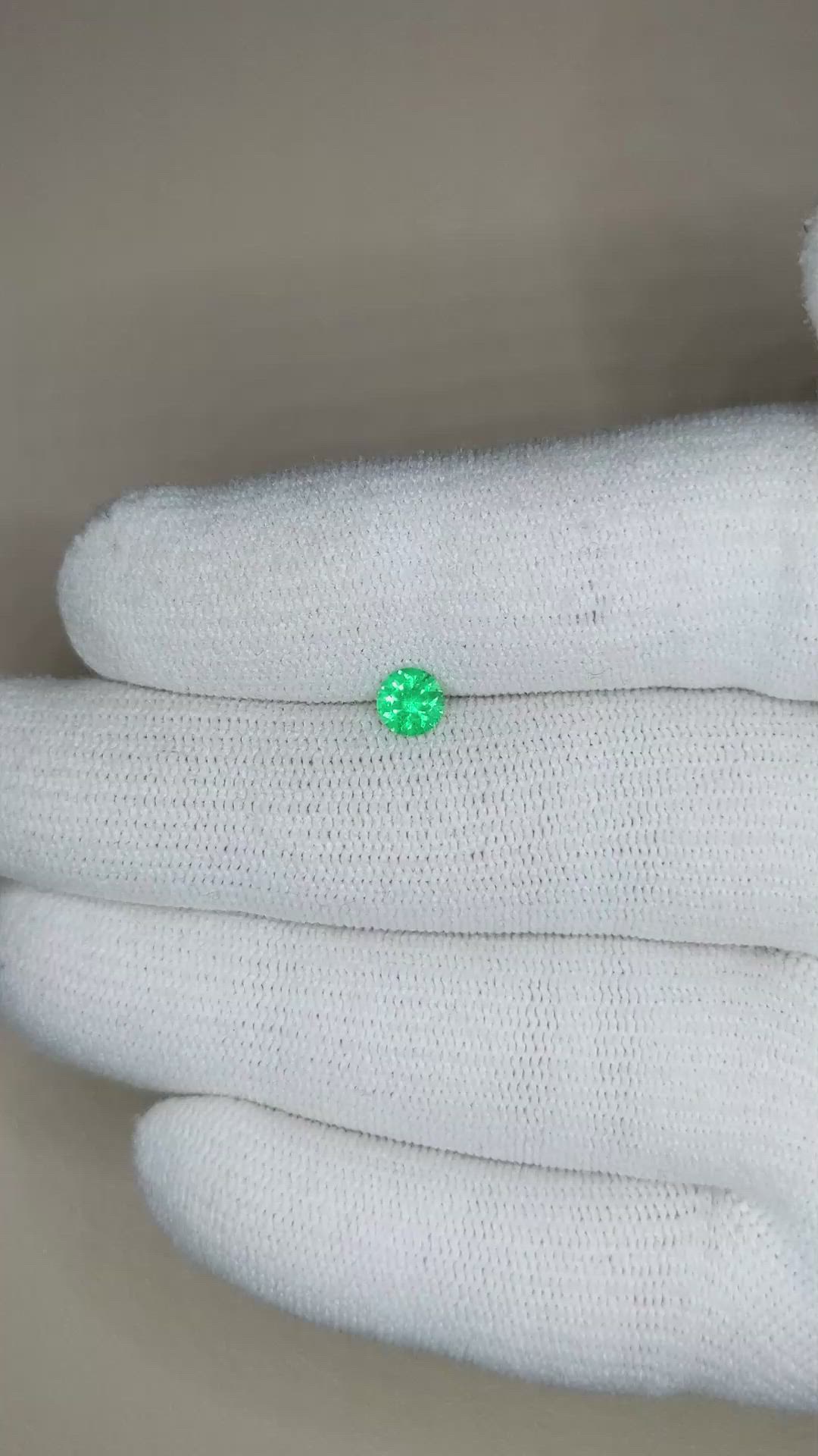 0.34 Ct. Emerald from Russia Size Video