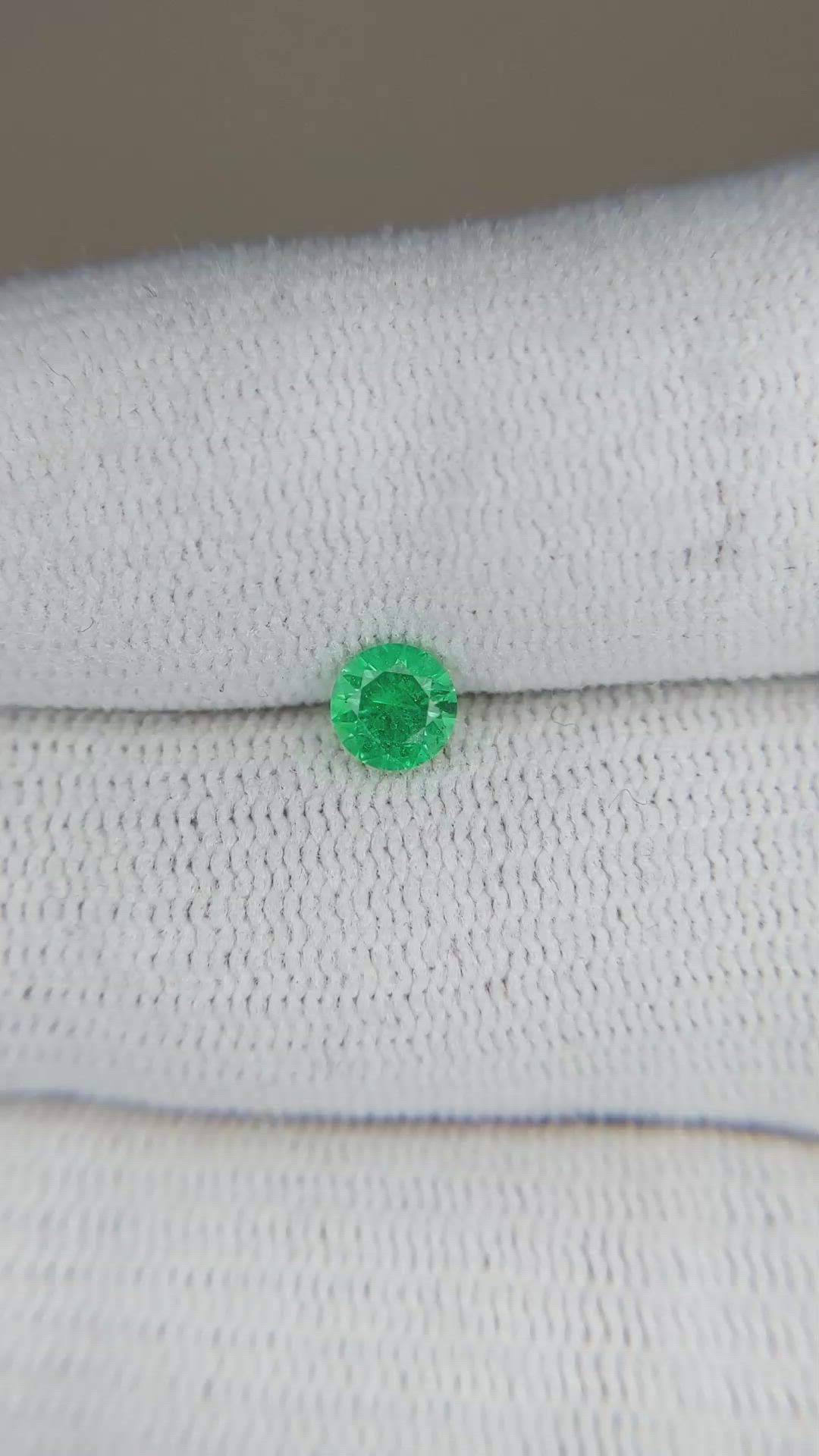 0.34 Ct. Emerald from Russia Size Video