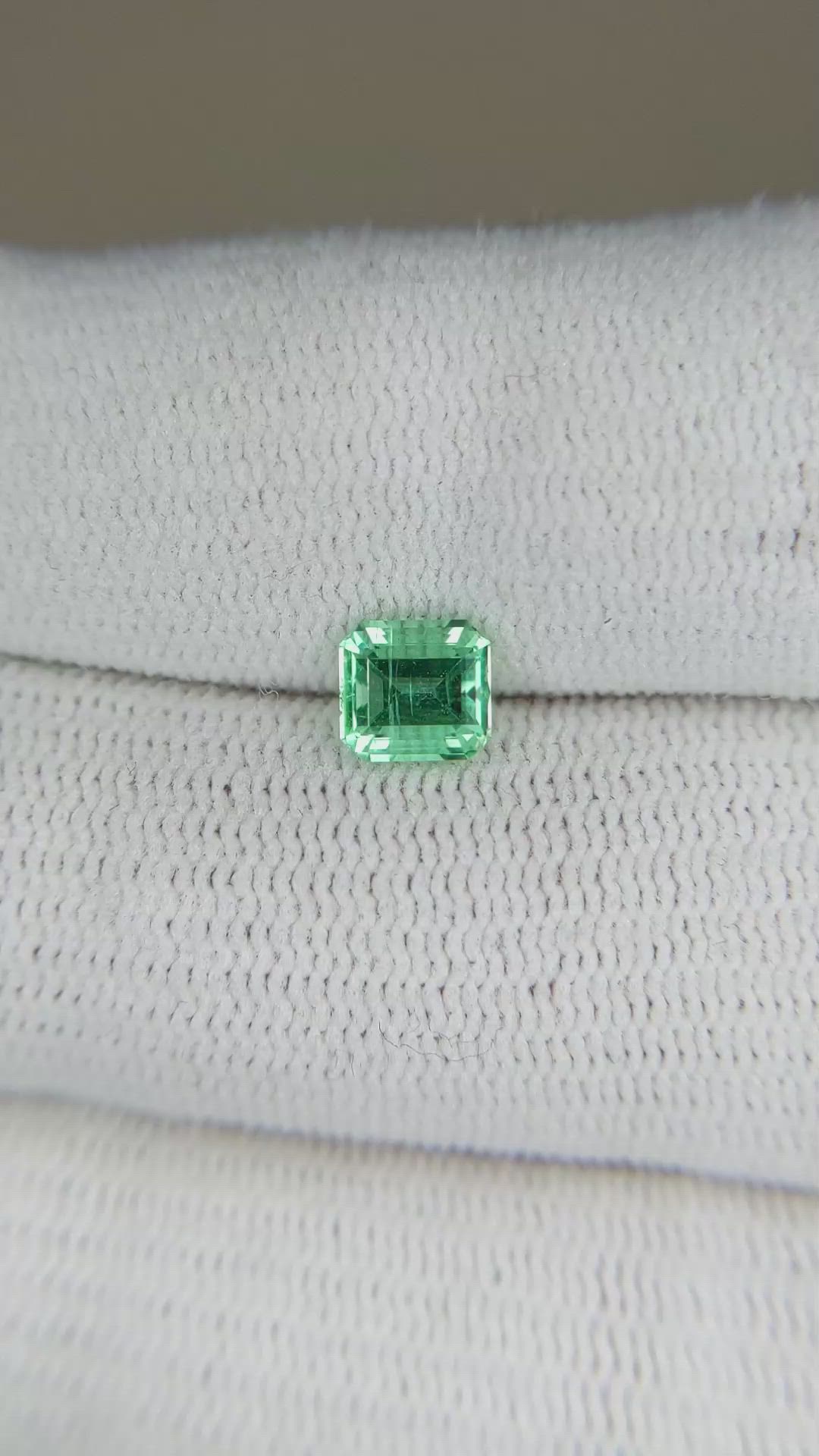 0.62 Ct. Emerald from Russia Size Video