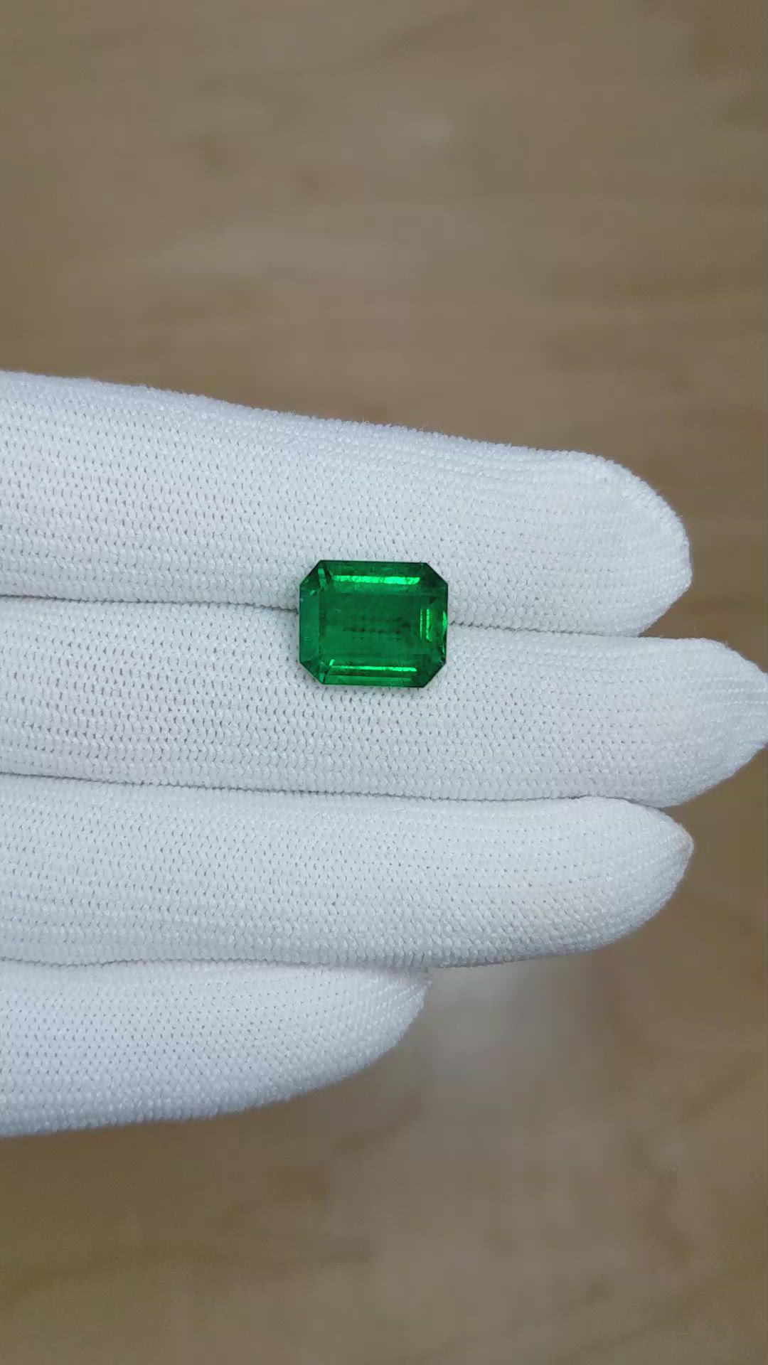 6.33 Ct. Emerald from Zambia Size Video