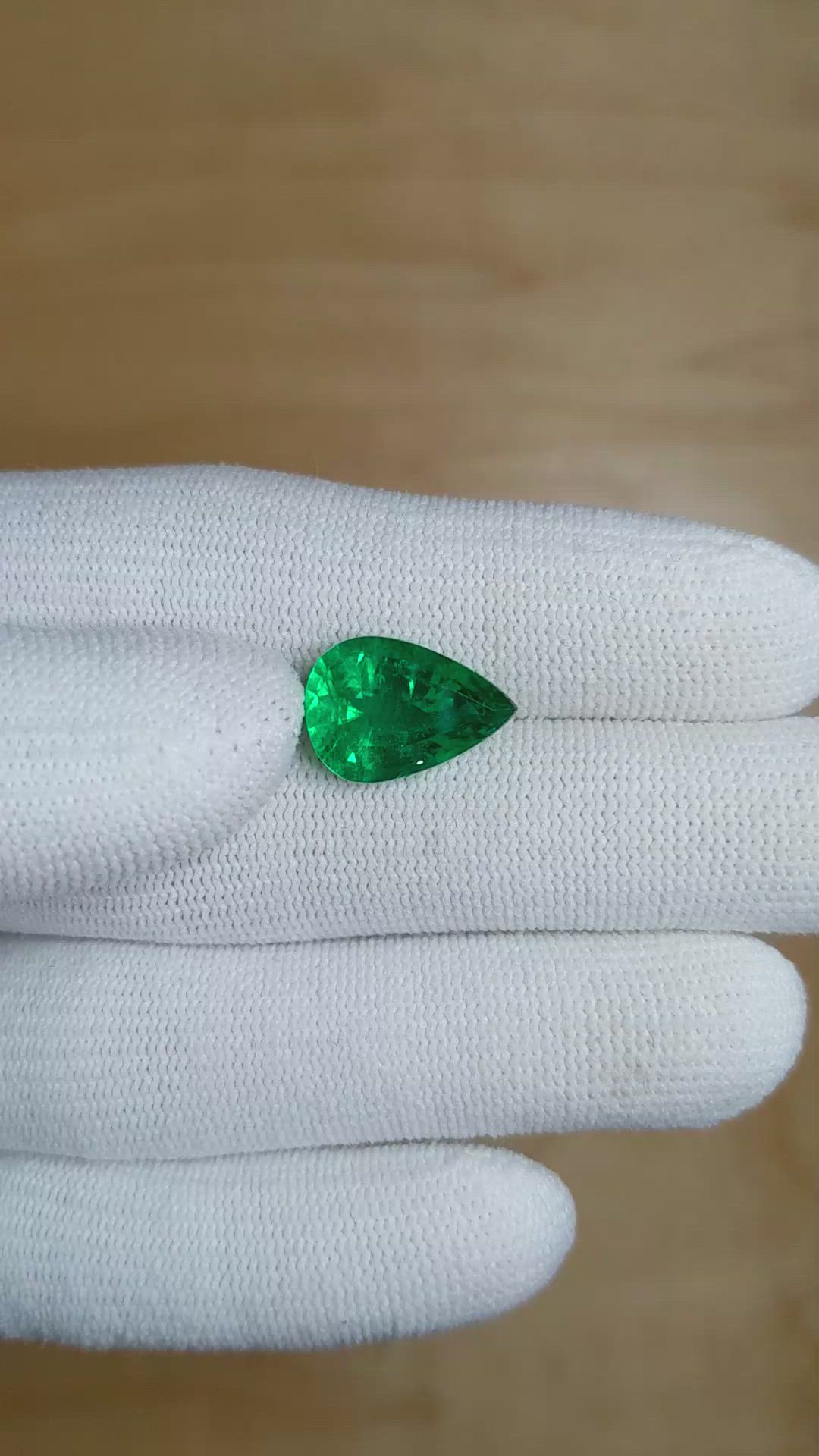 5.34 Ct. Emerald from Zambia Size Video