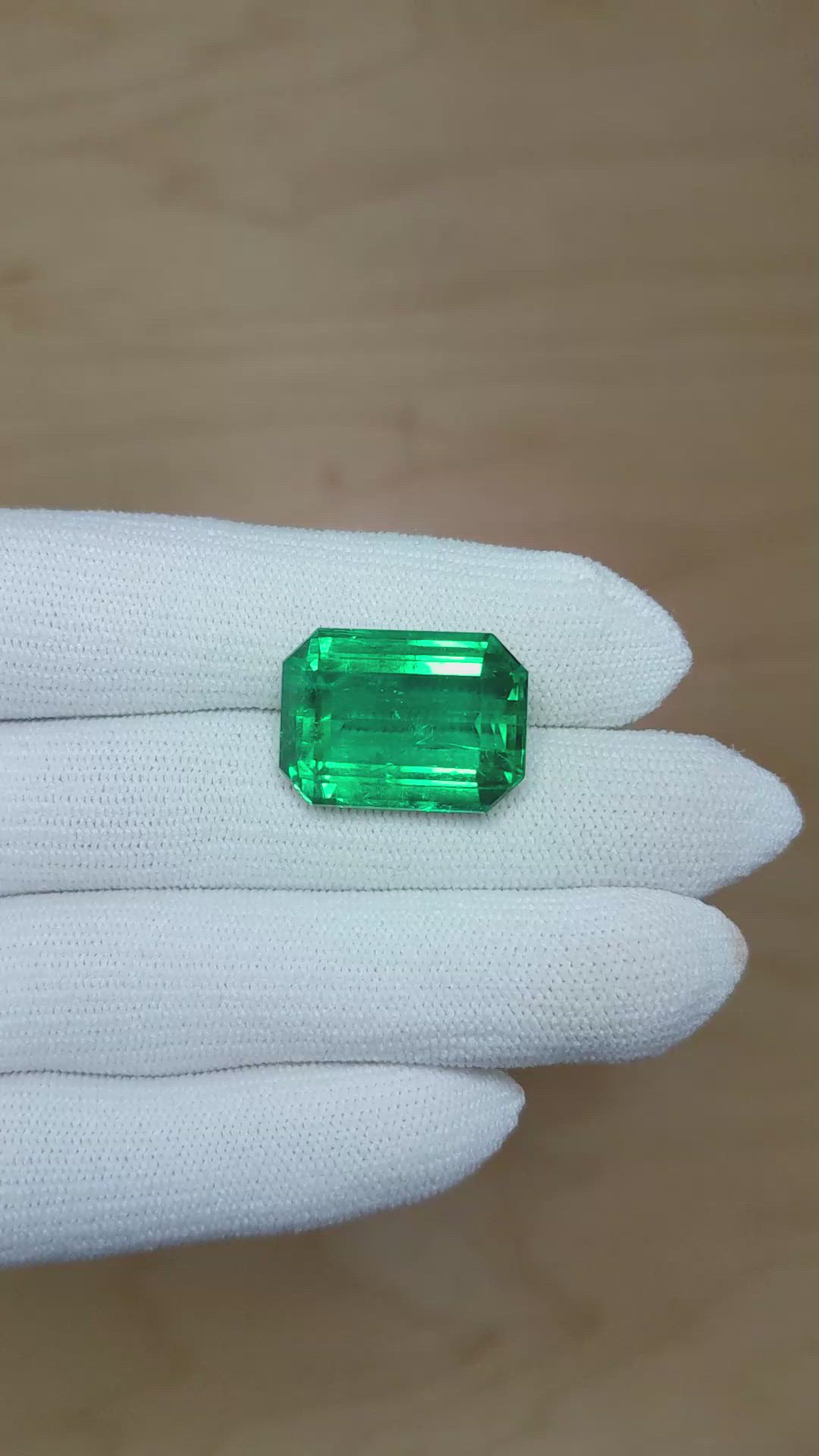 21.23 Ct. Emerald from Zambia Size Video