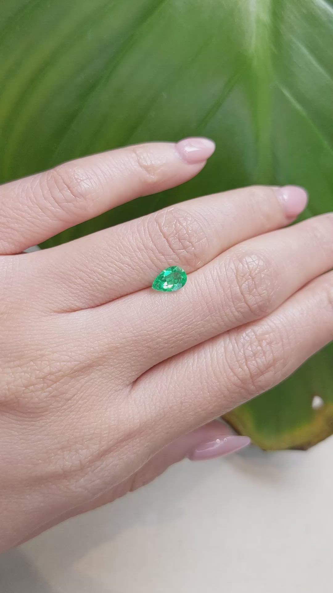 0.64 Ct. Emerald from Colombia Size Video