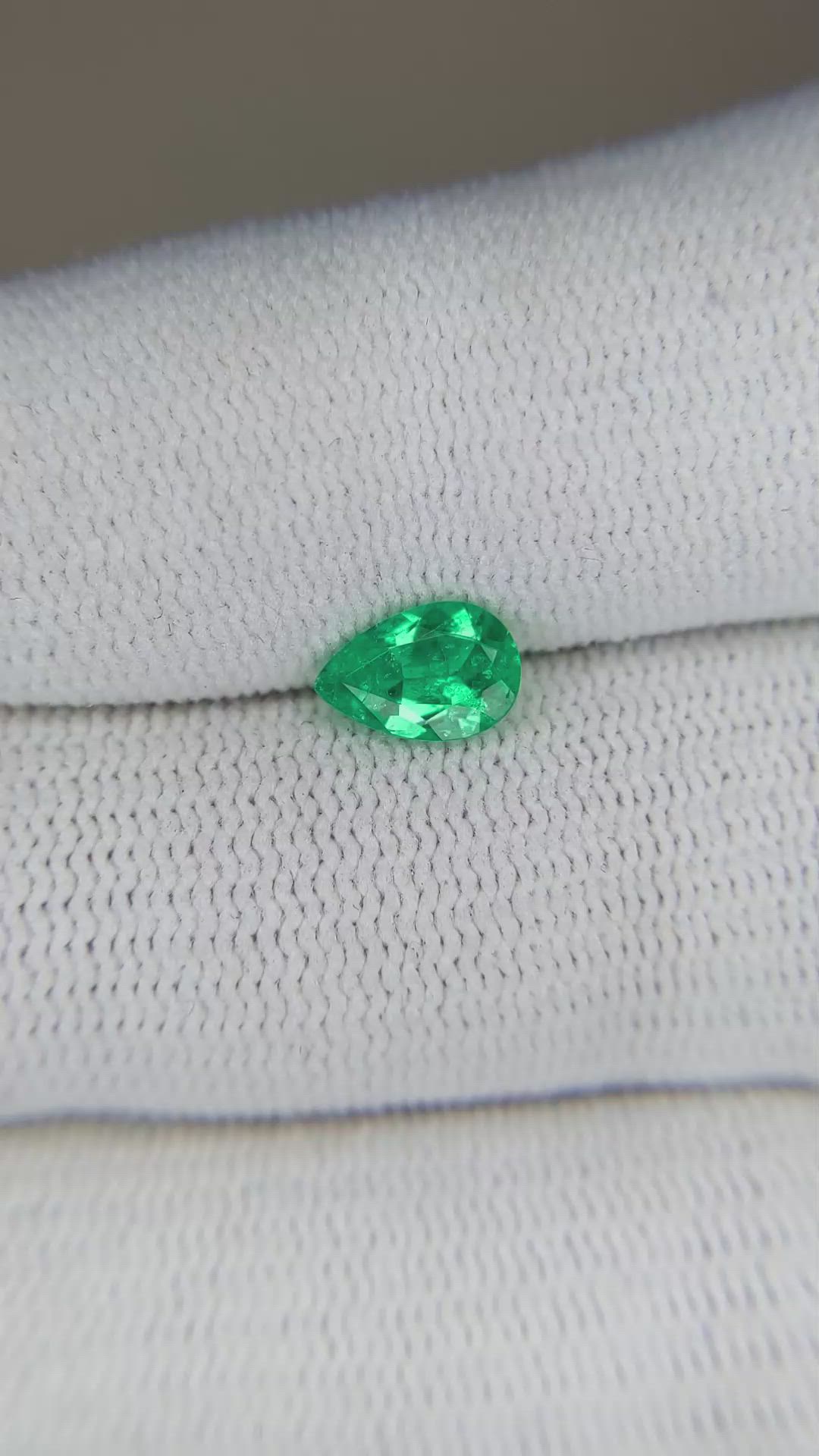 0.64 Ct. Emerald from Colombia Size Video