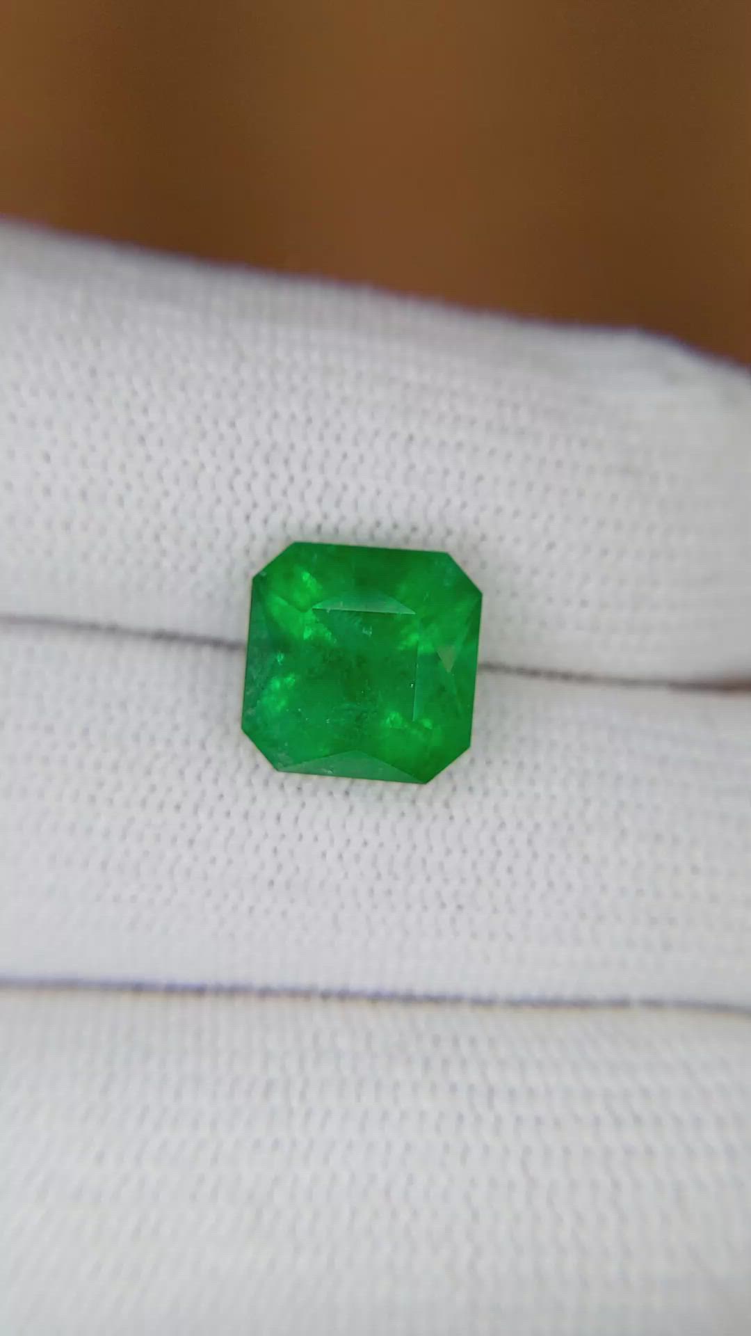3.59 Ct. Emerald from Brazil Size Video
