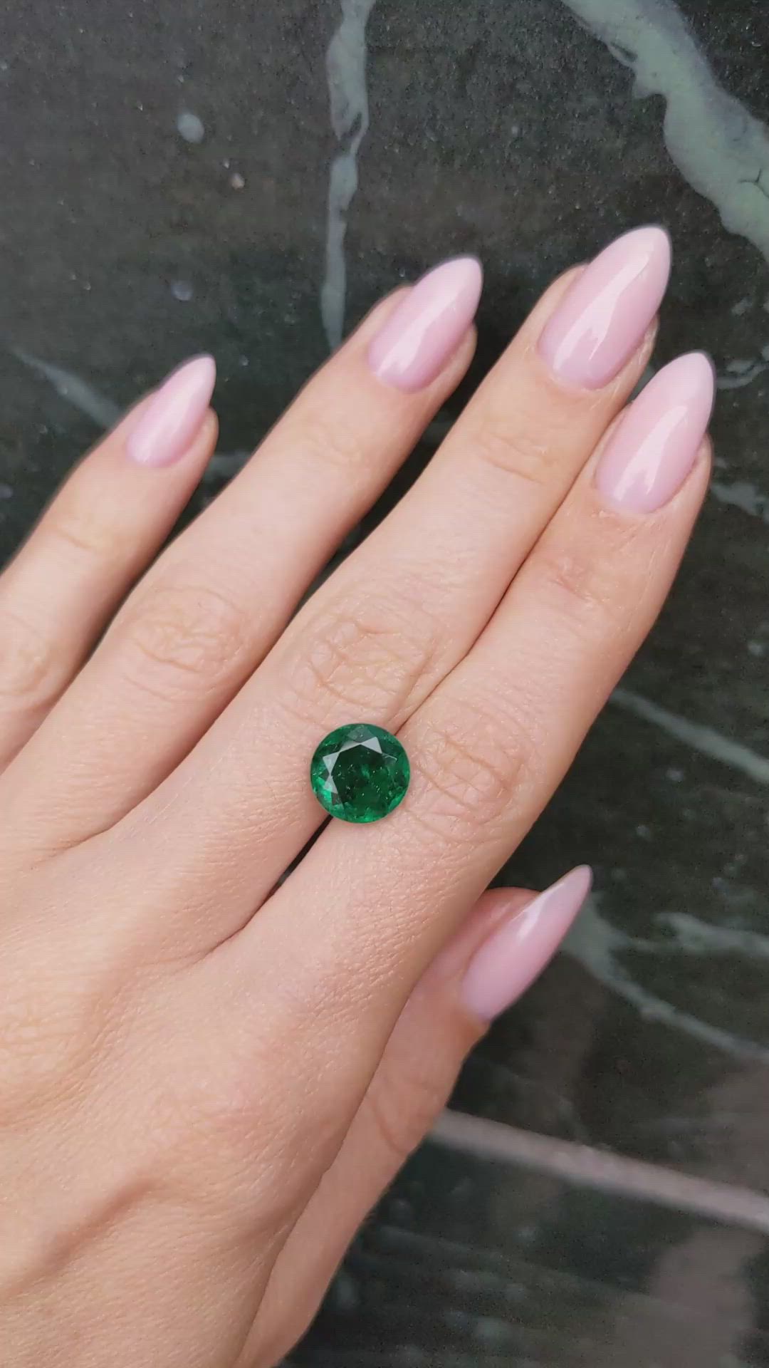 3.16 Ct. Emerald from Colombia Size Video