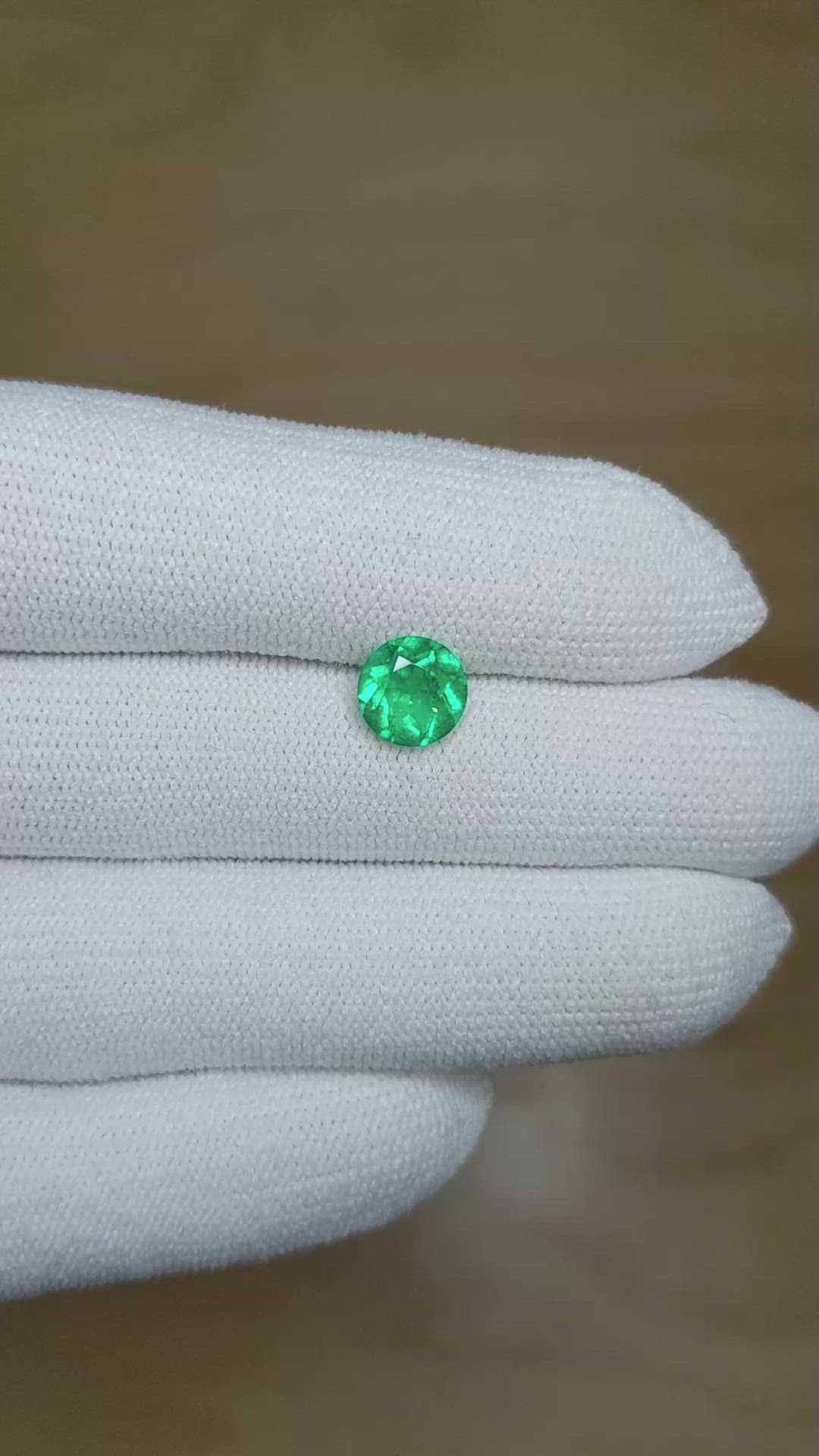 1.18 Ct. Emerald from Colombia Size Video