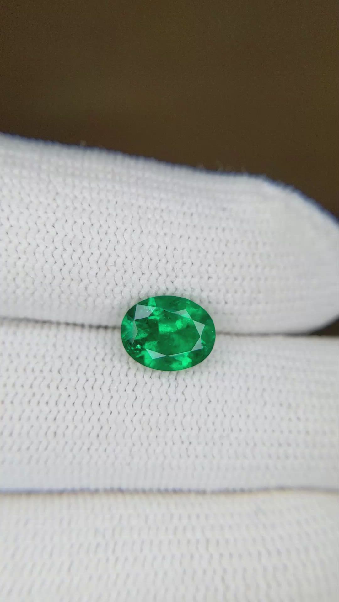 1.29 Ct. Emerald from Colombia Size Video