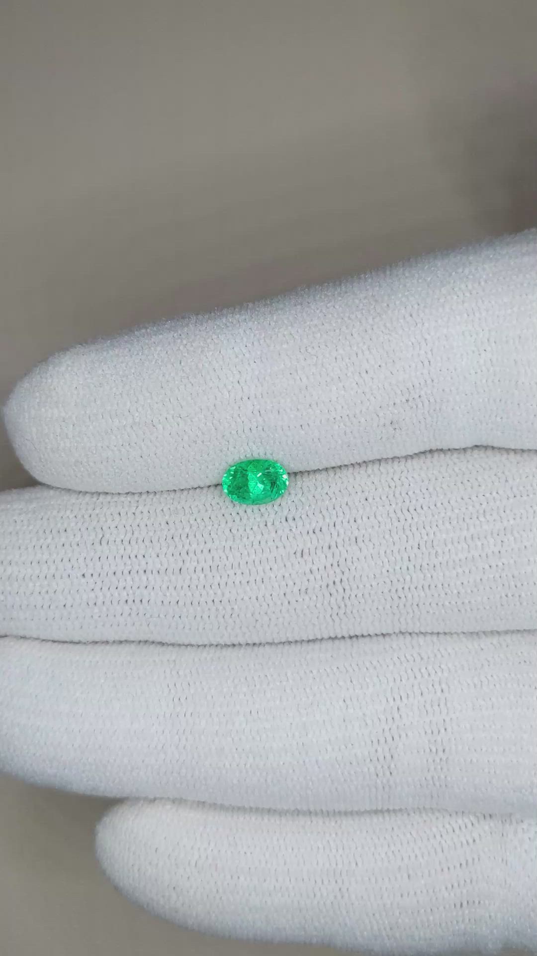 0.64 Ct. Emerald from Russia Size Video
