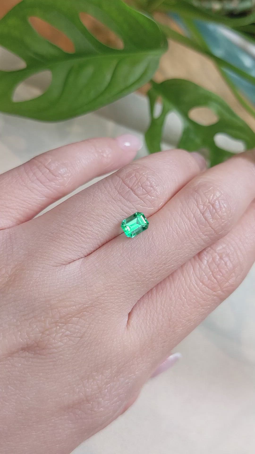 0.83 Ct. Emerald from Russia Size Video