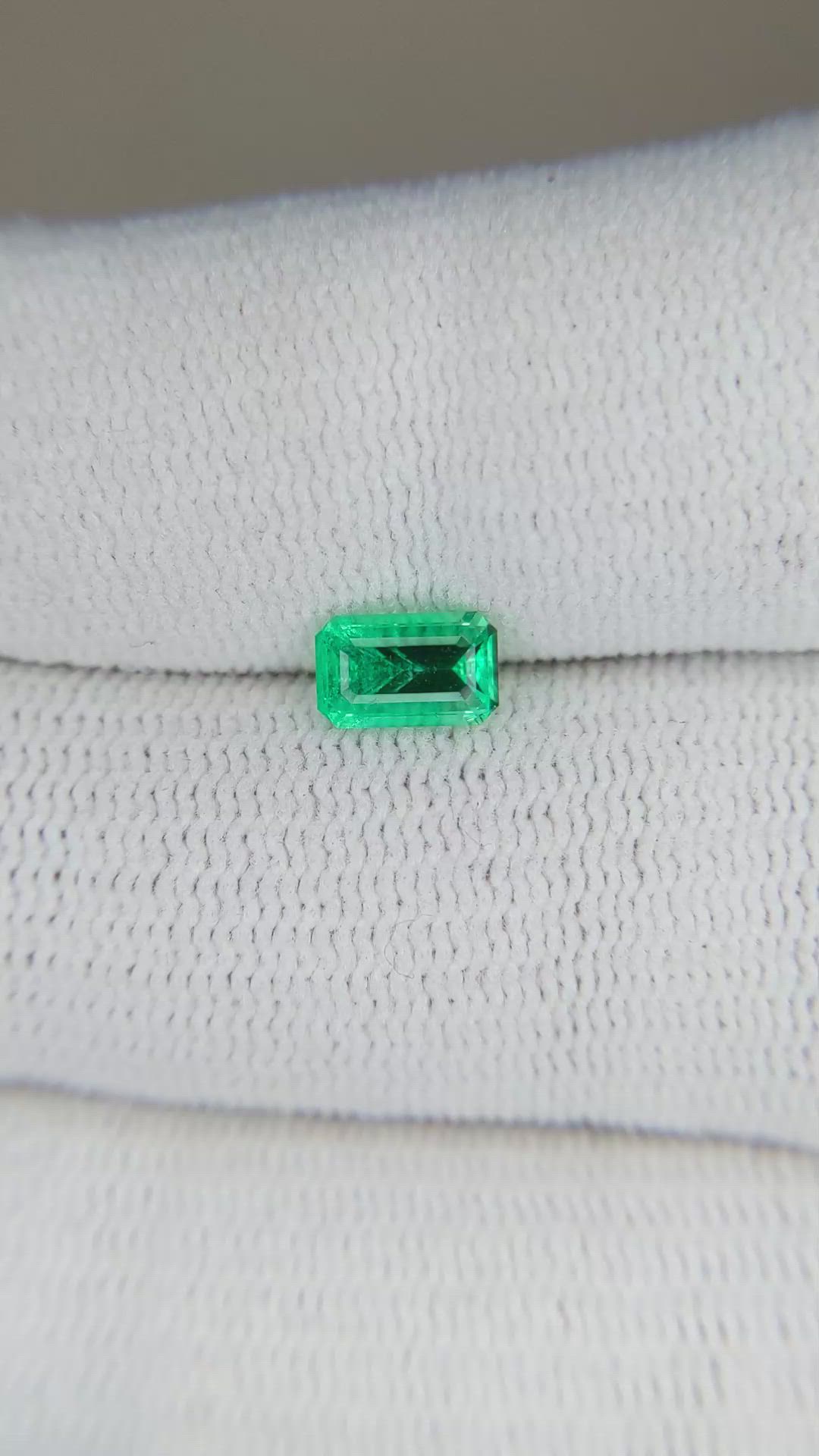 0.59 Ct. Emerald from Russia Size Video