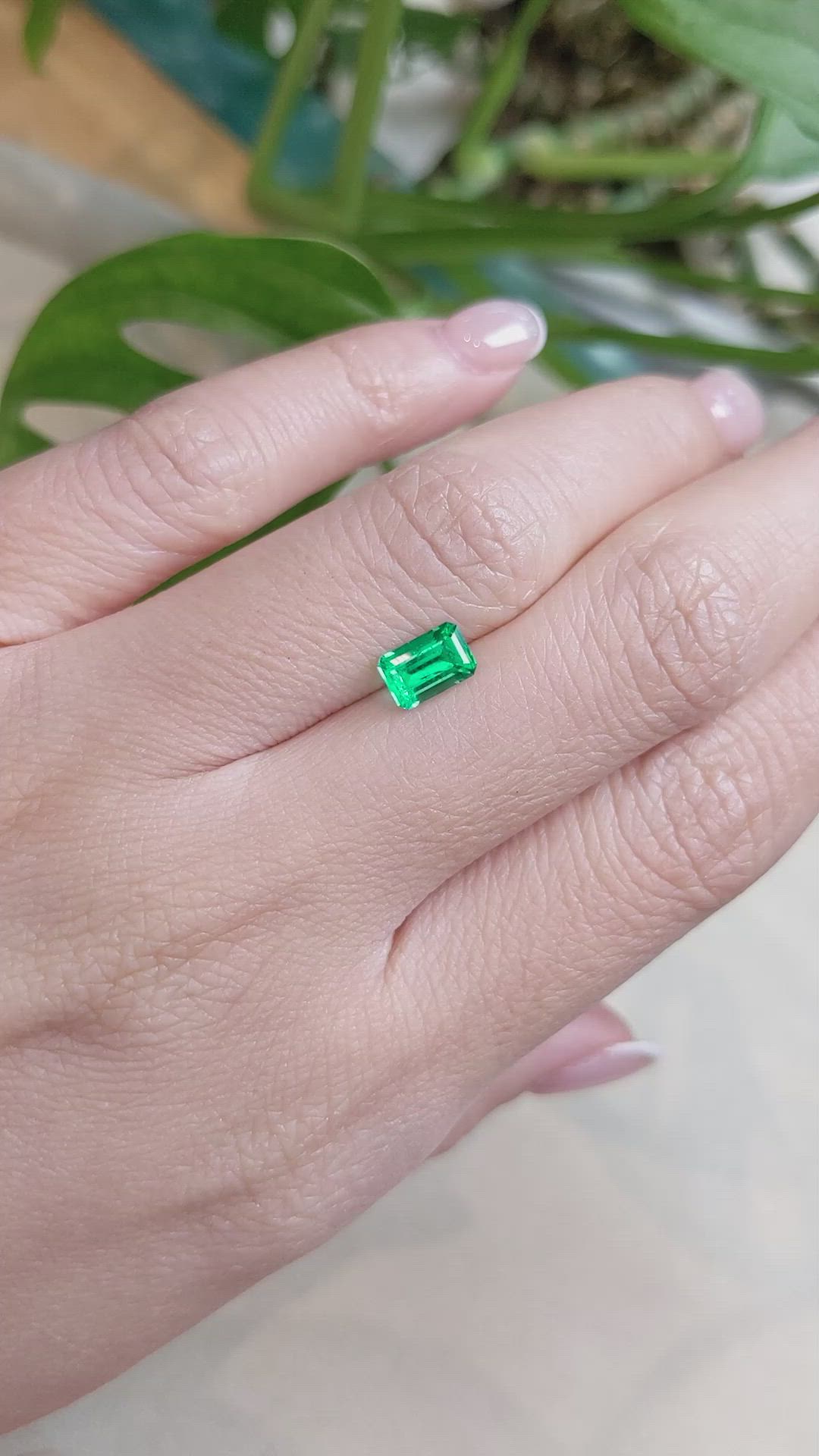 0.82 Ct. Emerald from Russia Size Video