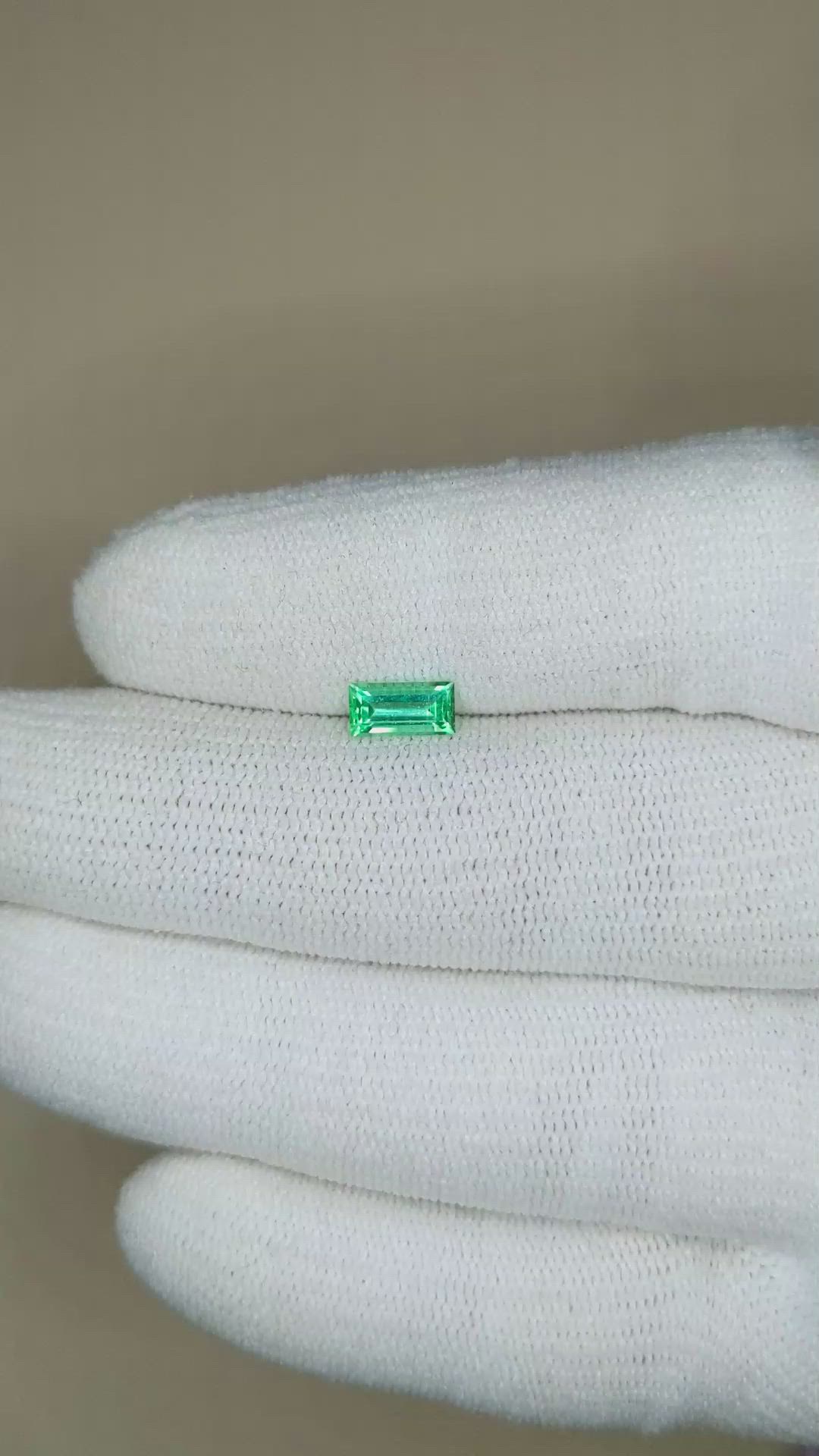 0.51 Ct. Emerald from Russia Size Video