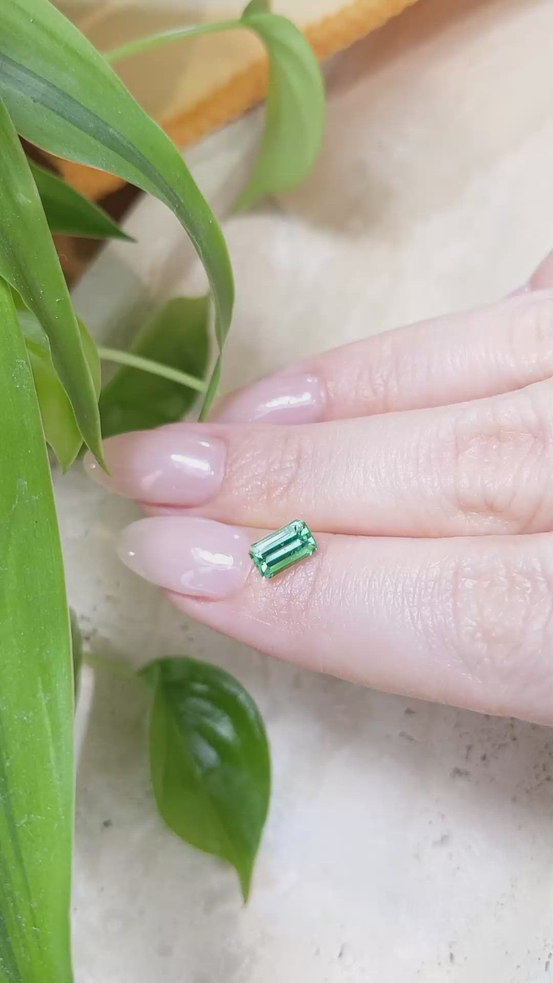 0.87 Ct. Emerald from Russia Size Video