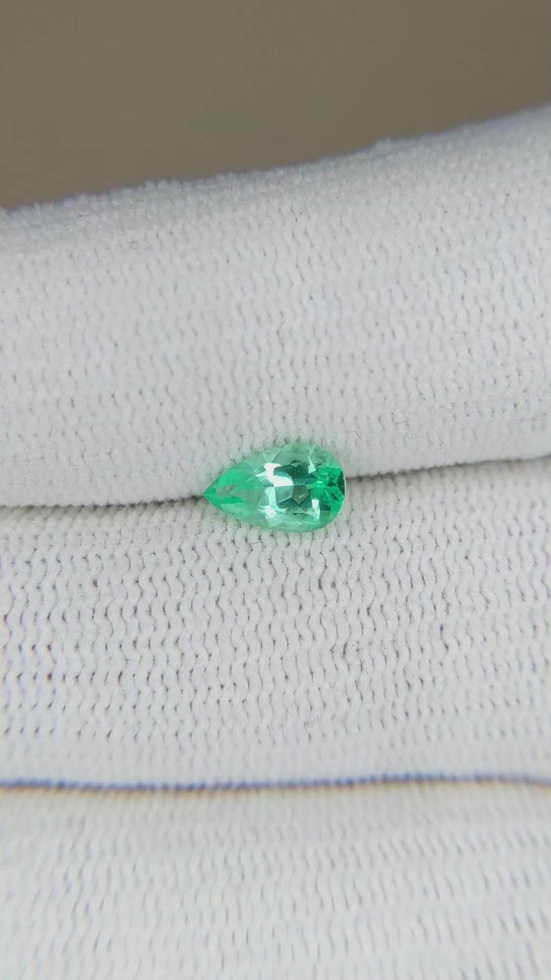 0.62 Ct. Emerald from Russia Size Video