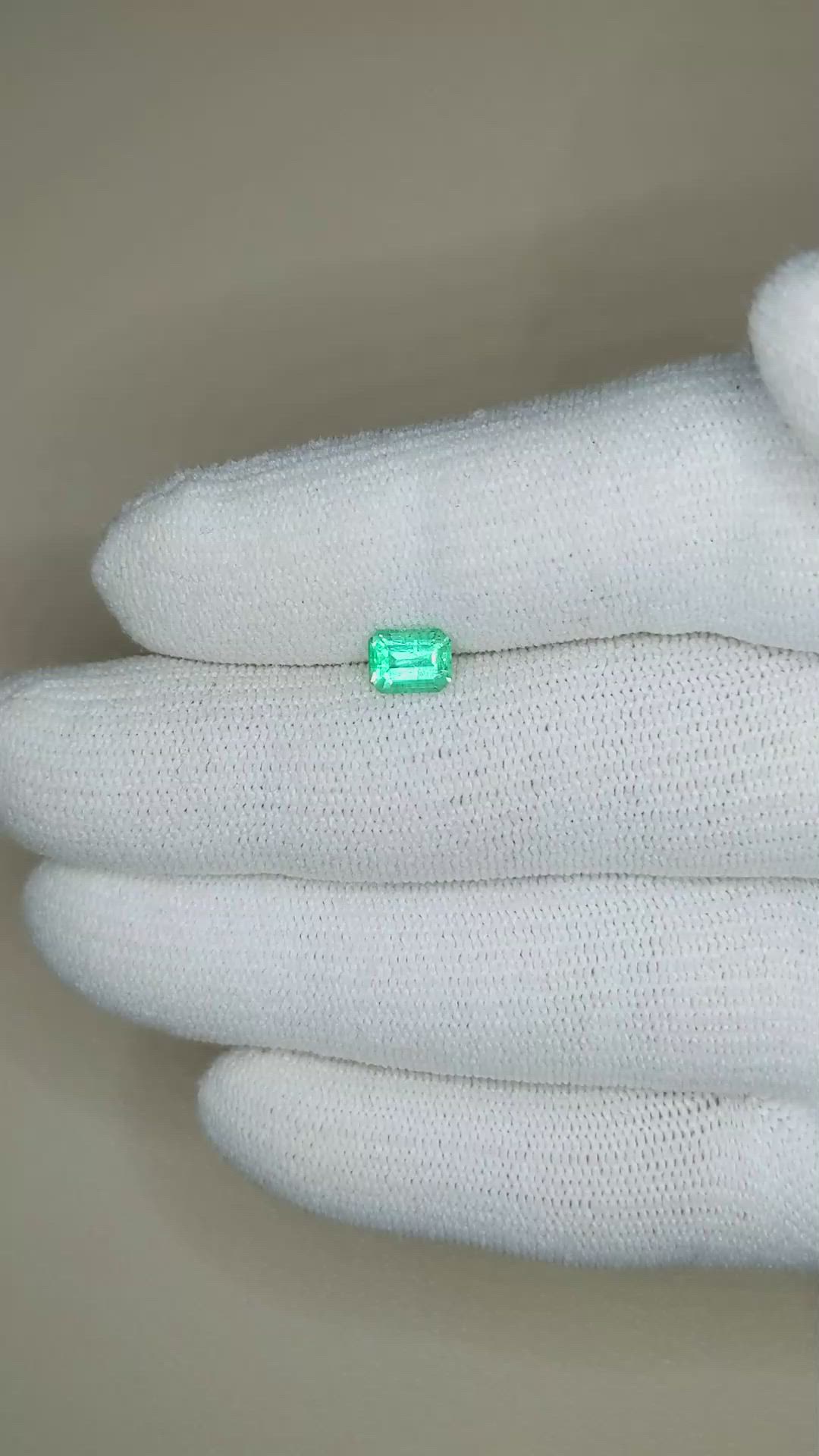 0.72 Ct. Emerald from Russia Size Video
