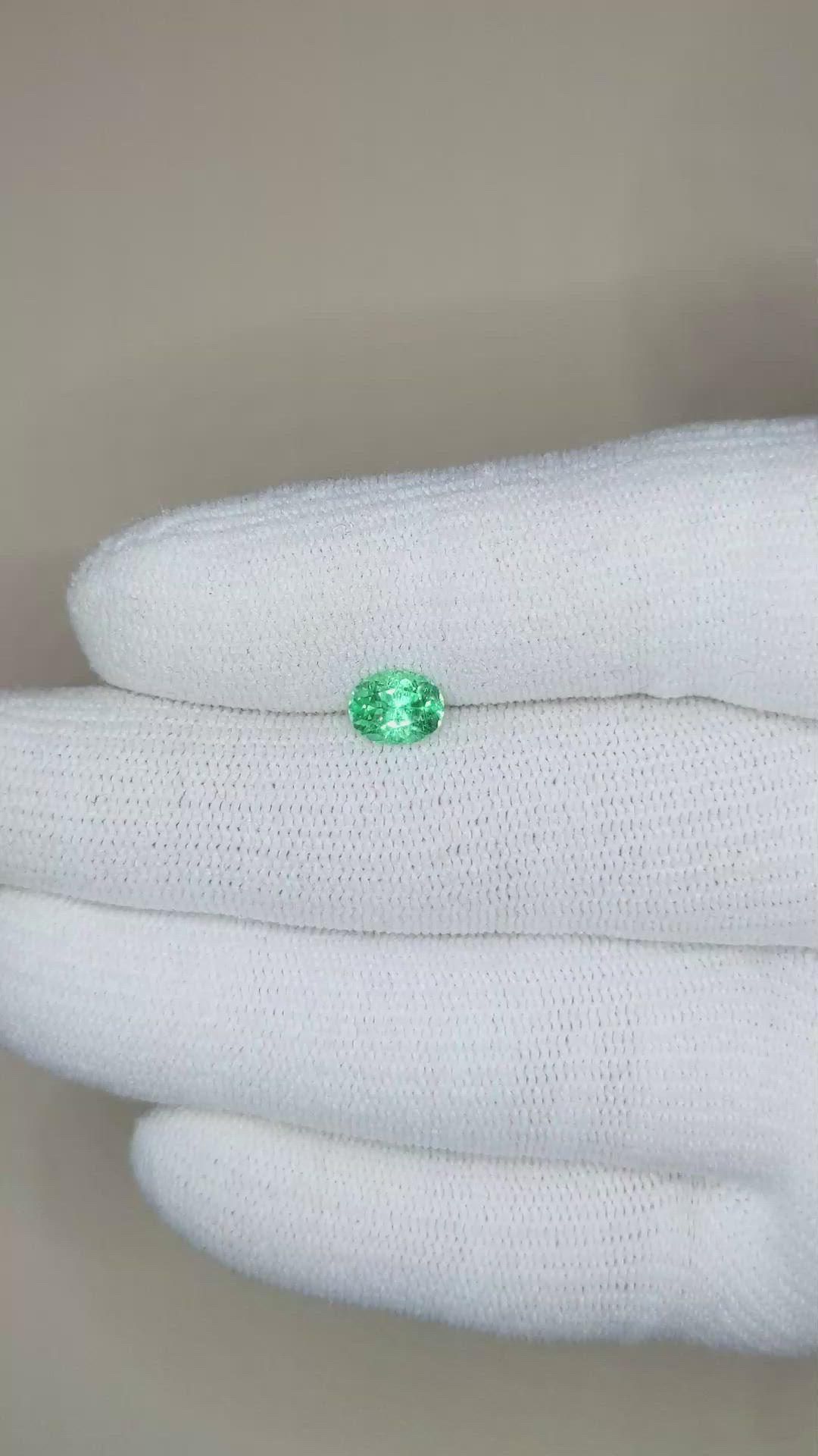 0.70 Ct. Emerald from Russia Size Video
