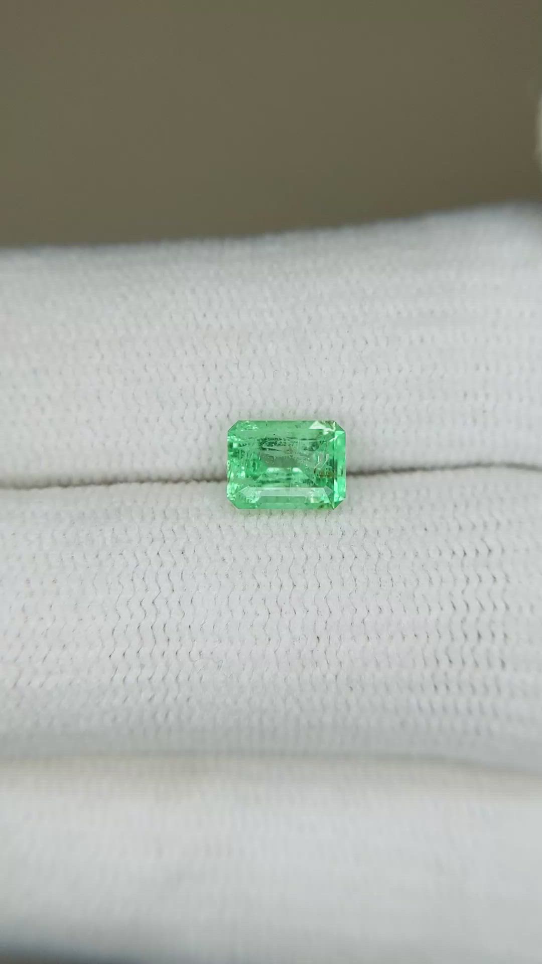 0.80 Ct. Emerald from Russia Size Video