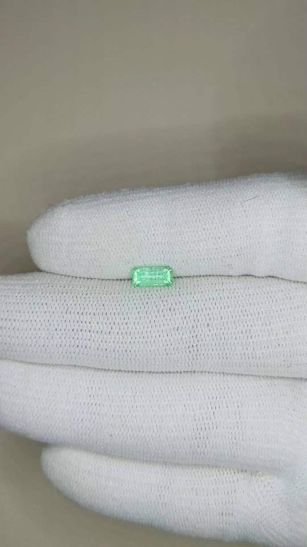 0.63 Ct. Emerald from Russia Size Video