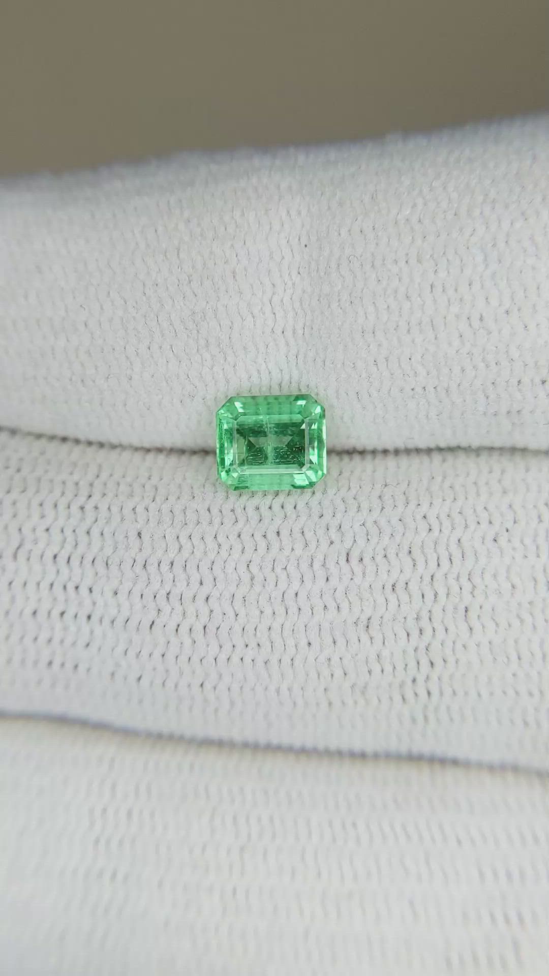 0.82 Ct. Emerald from Russia Size Video