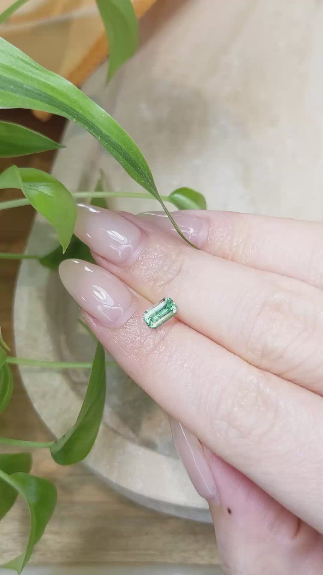 0.65 Ct. Emerald from Russia Size Video