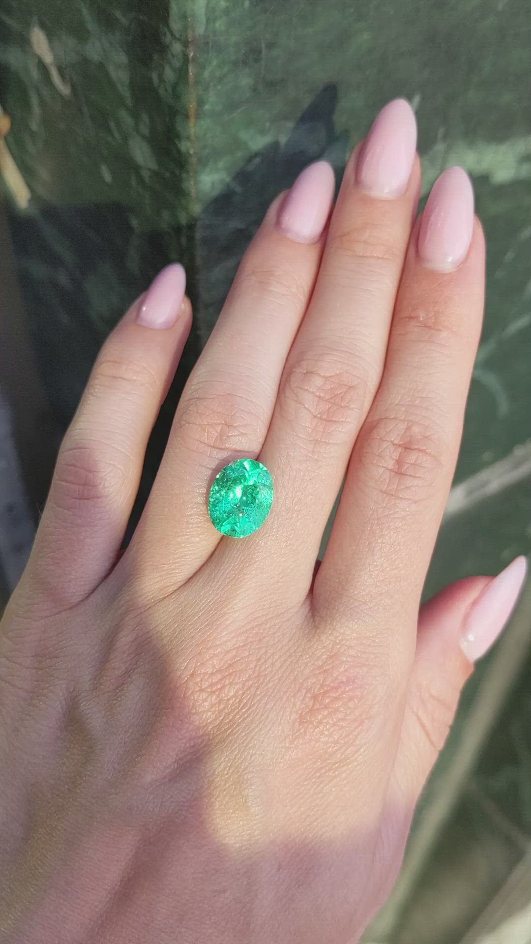 4.26 Ct. Emerald from Colombia Size Video