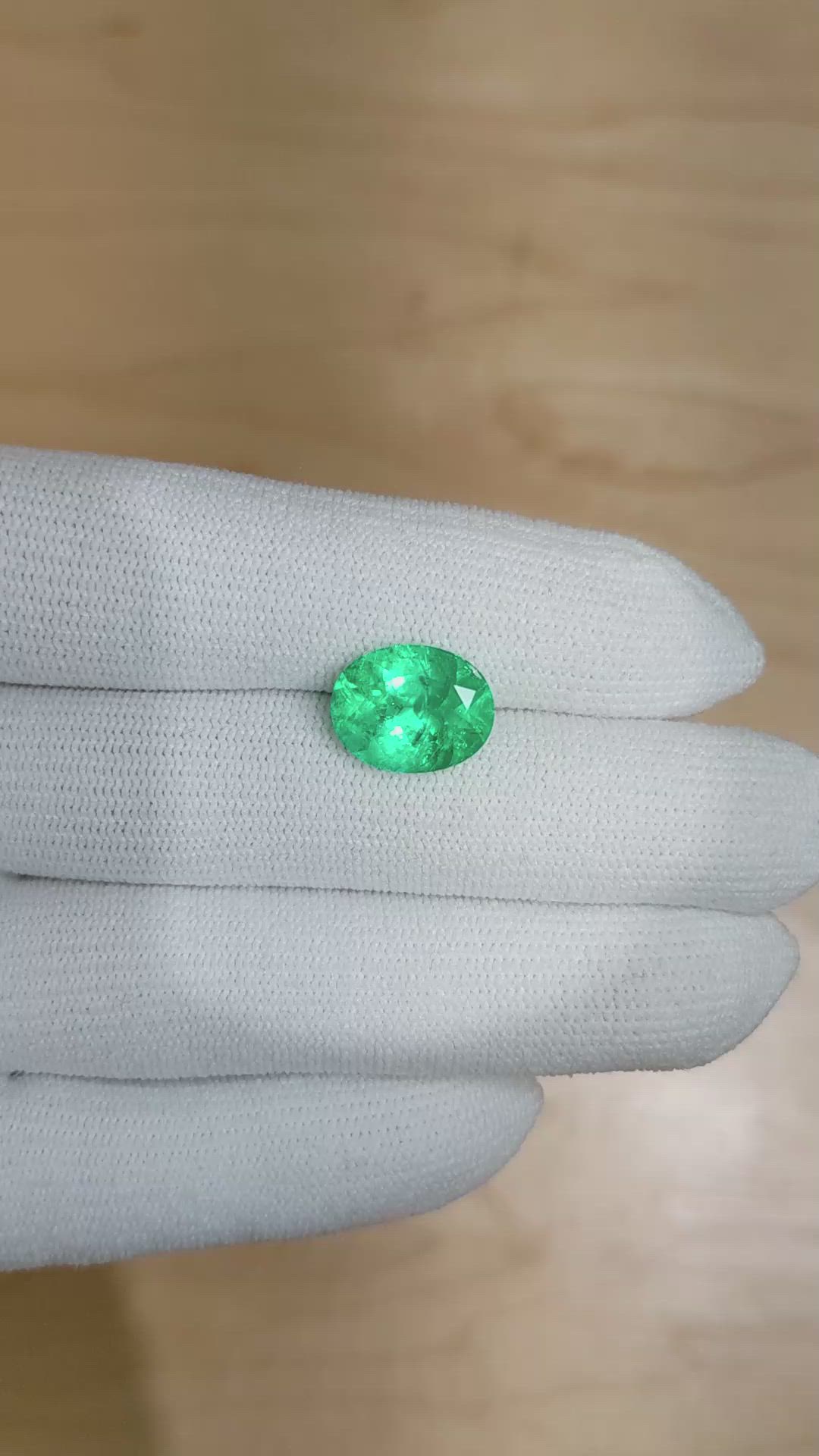 4.26 Ct. Emerald from Colombia Size Video