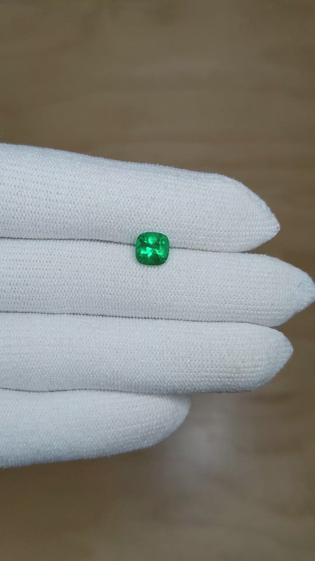 1.00 Ct. Emerald from Colombia Size Video