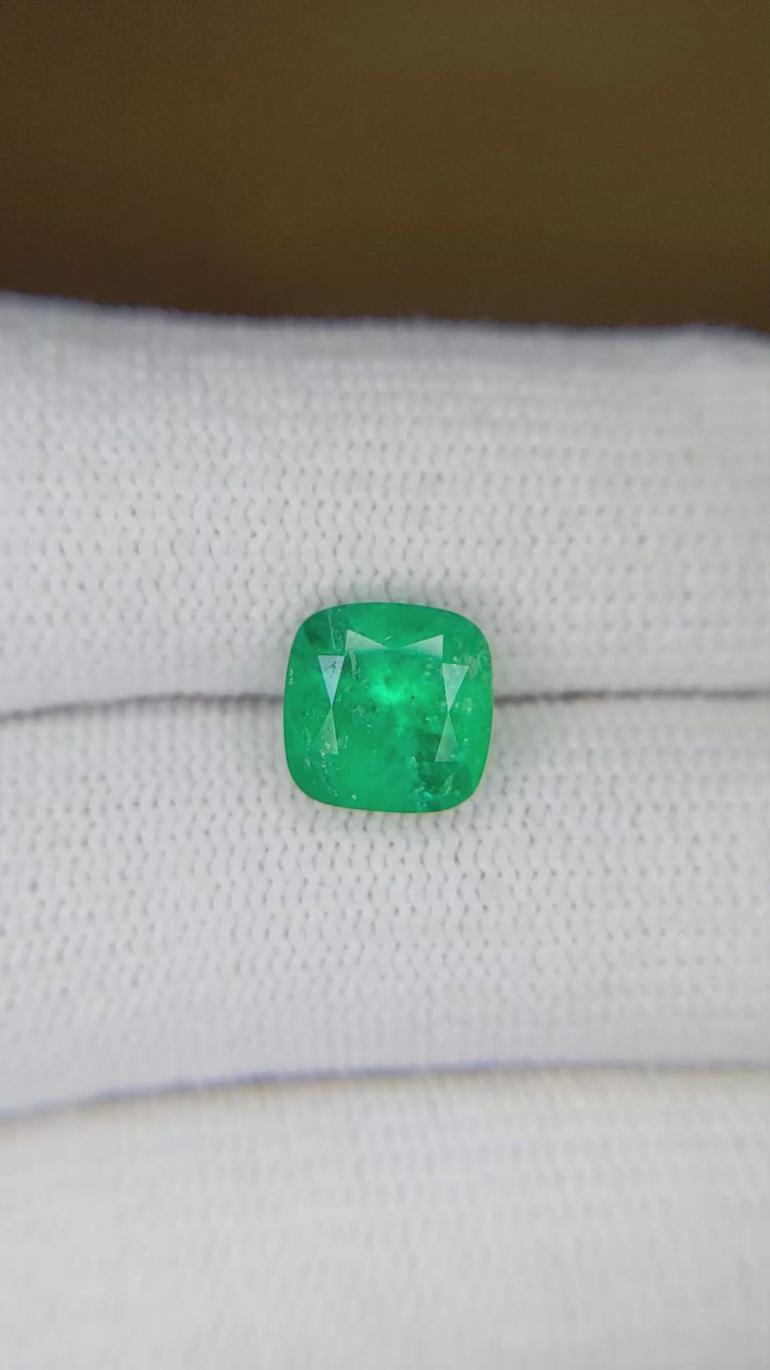 2.25 Ct. Emerald from Colombia Size Video