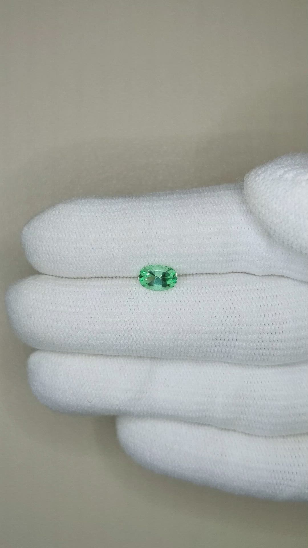 0.54 Ct. Emerald from Russia Size Video