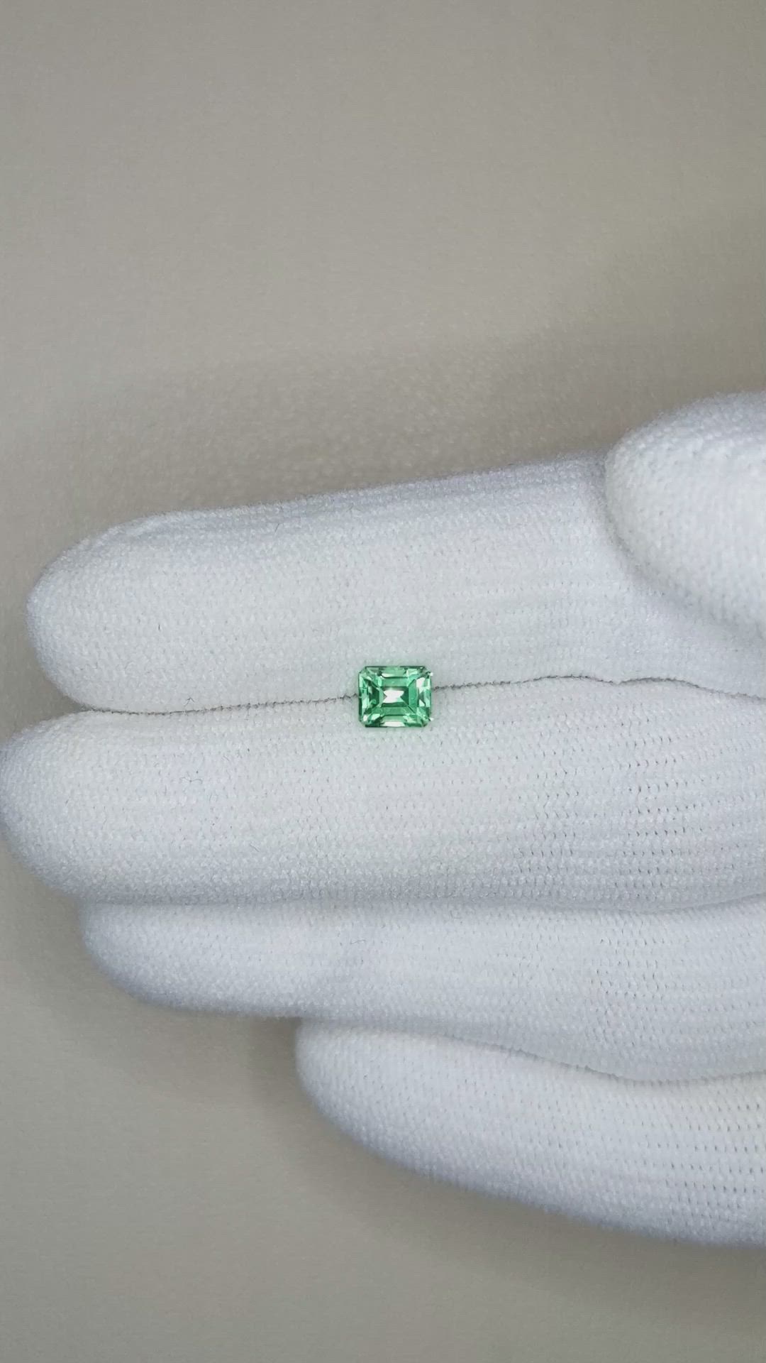 0.51 Ct. Emerald from Russia Size Video