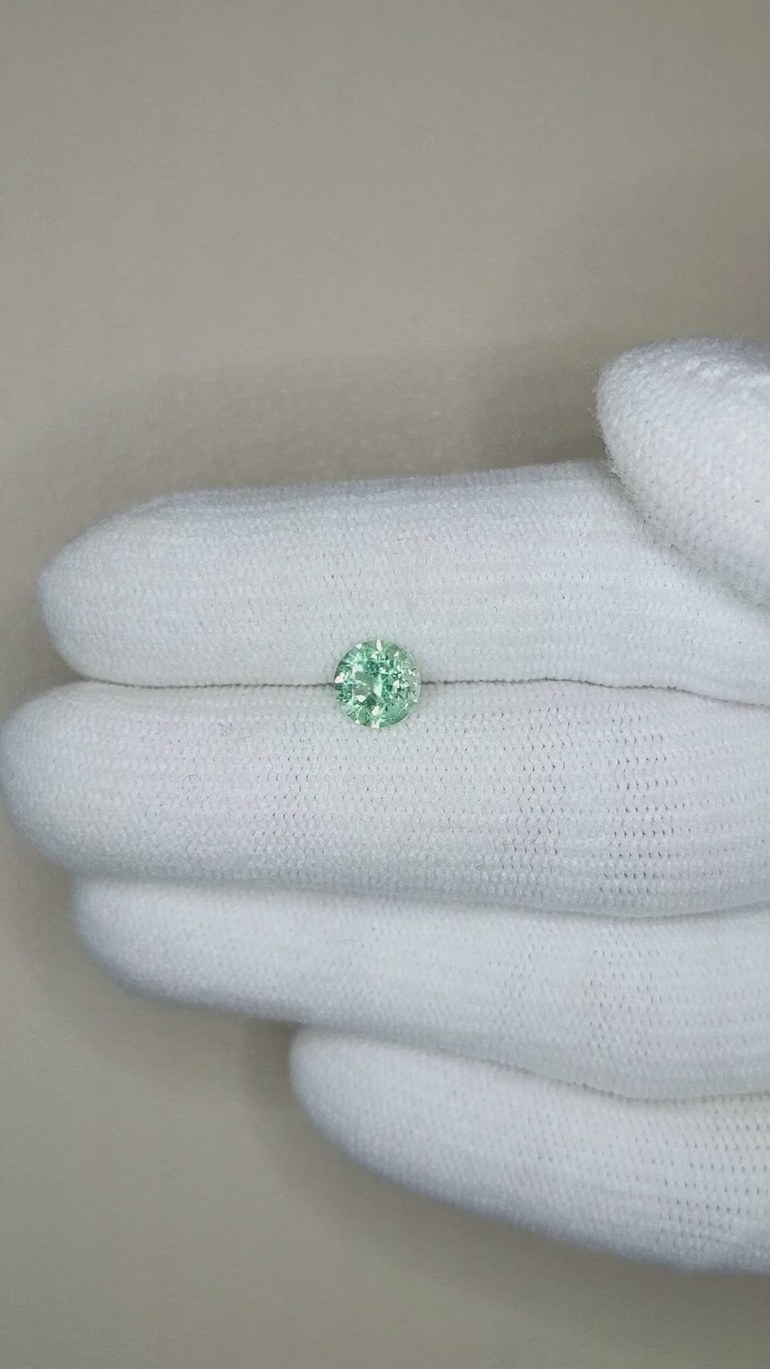 0.72 Ct. Emerald from Russia Size Video