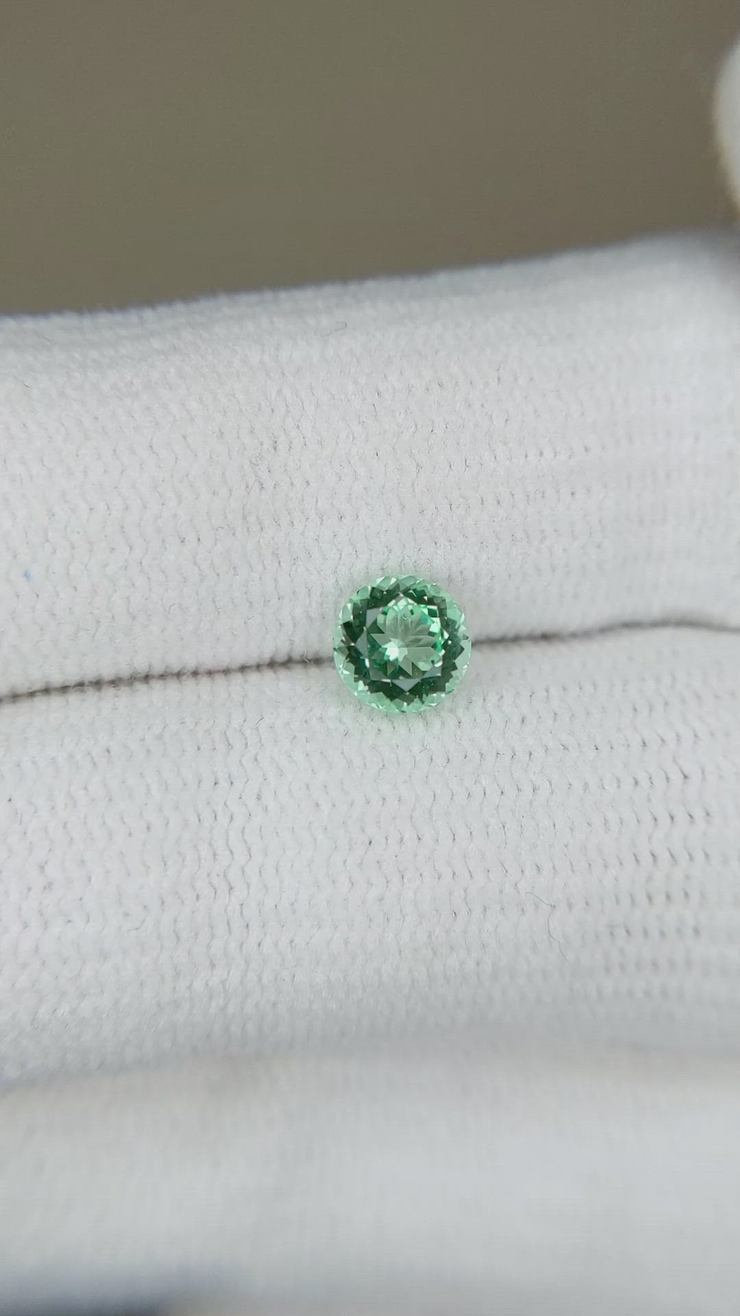 0.54 Ct. Emerald from Russia Size Video