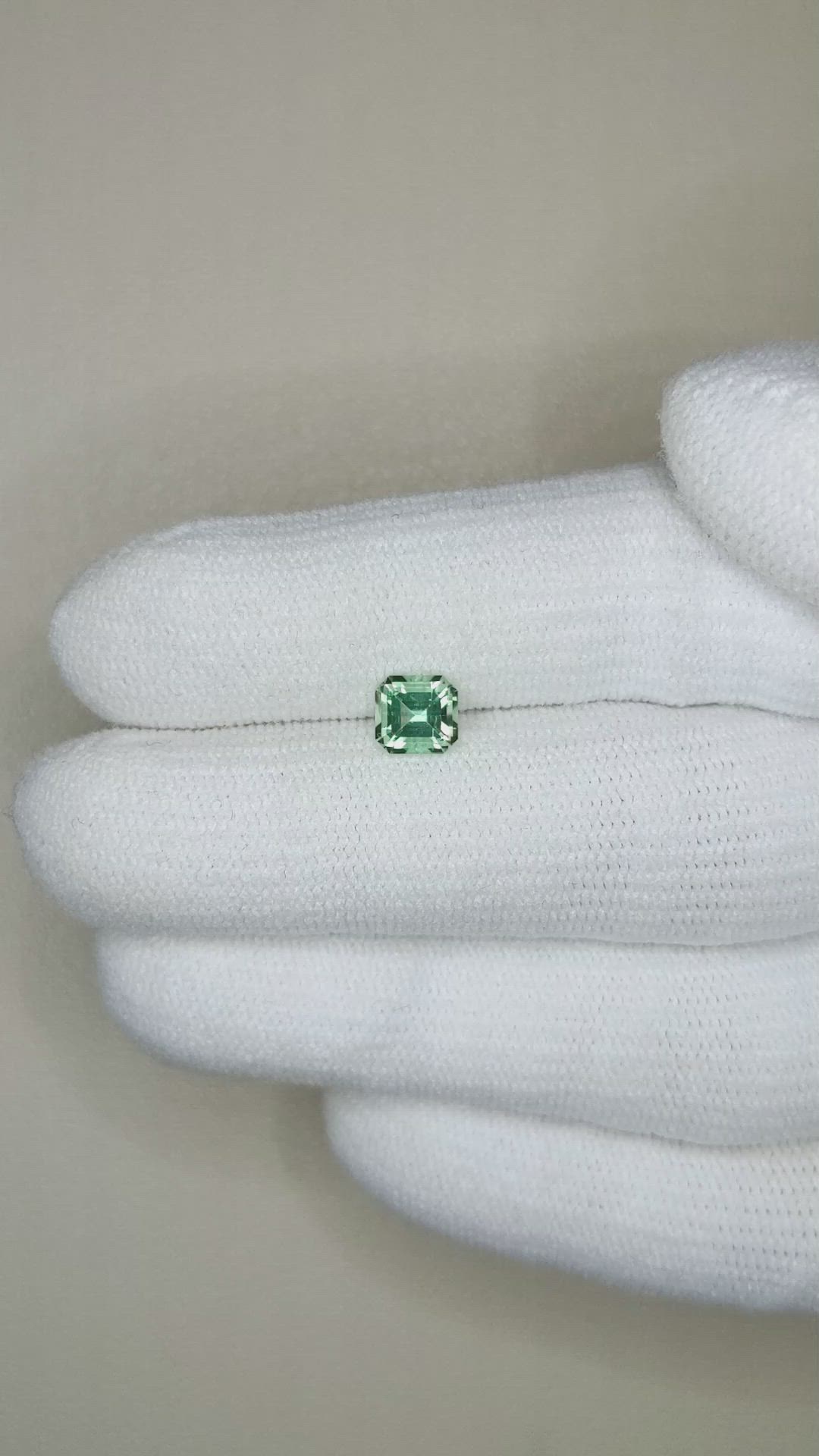 0.65 Ct. Emerald from Russia Size Video
