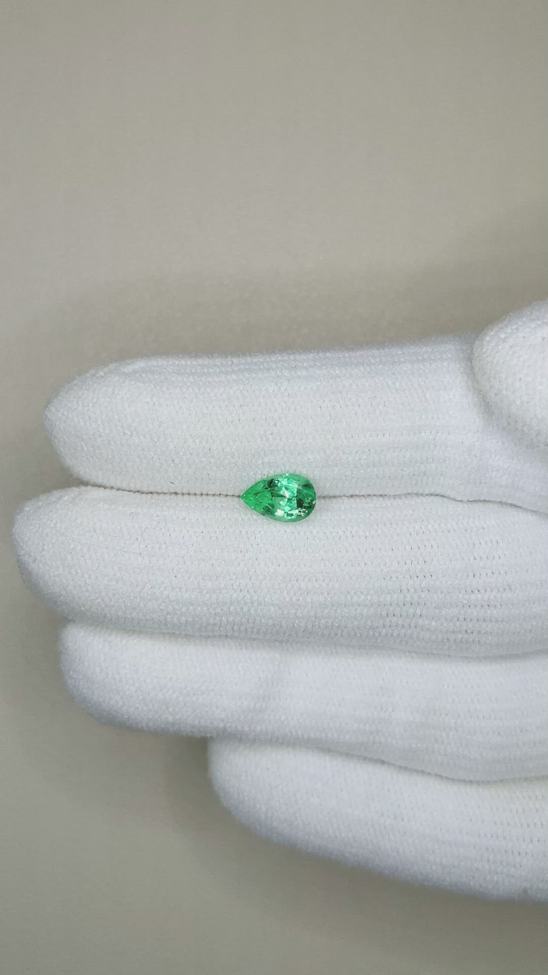 0.66 Ct. Emerald from Russia Size Video