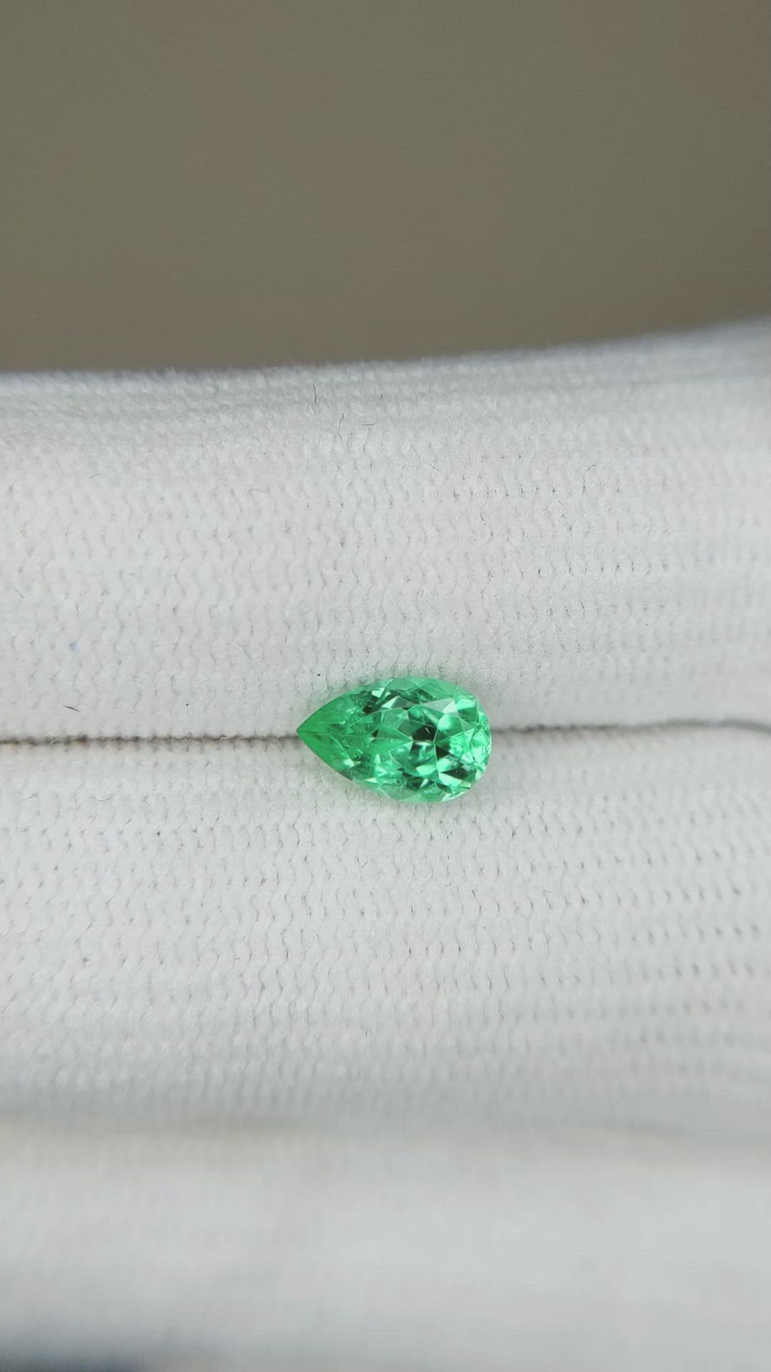 0.66 Ct. Emerald from Russia Size Video