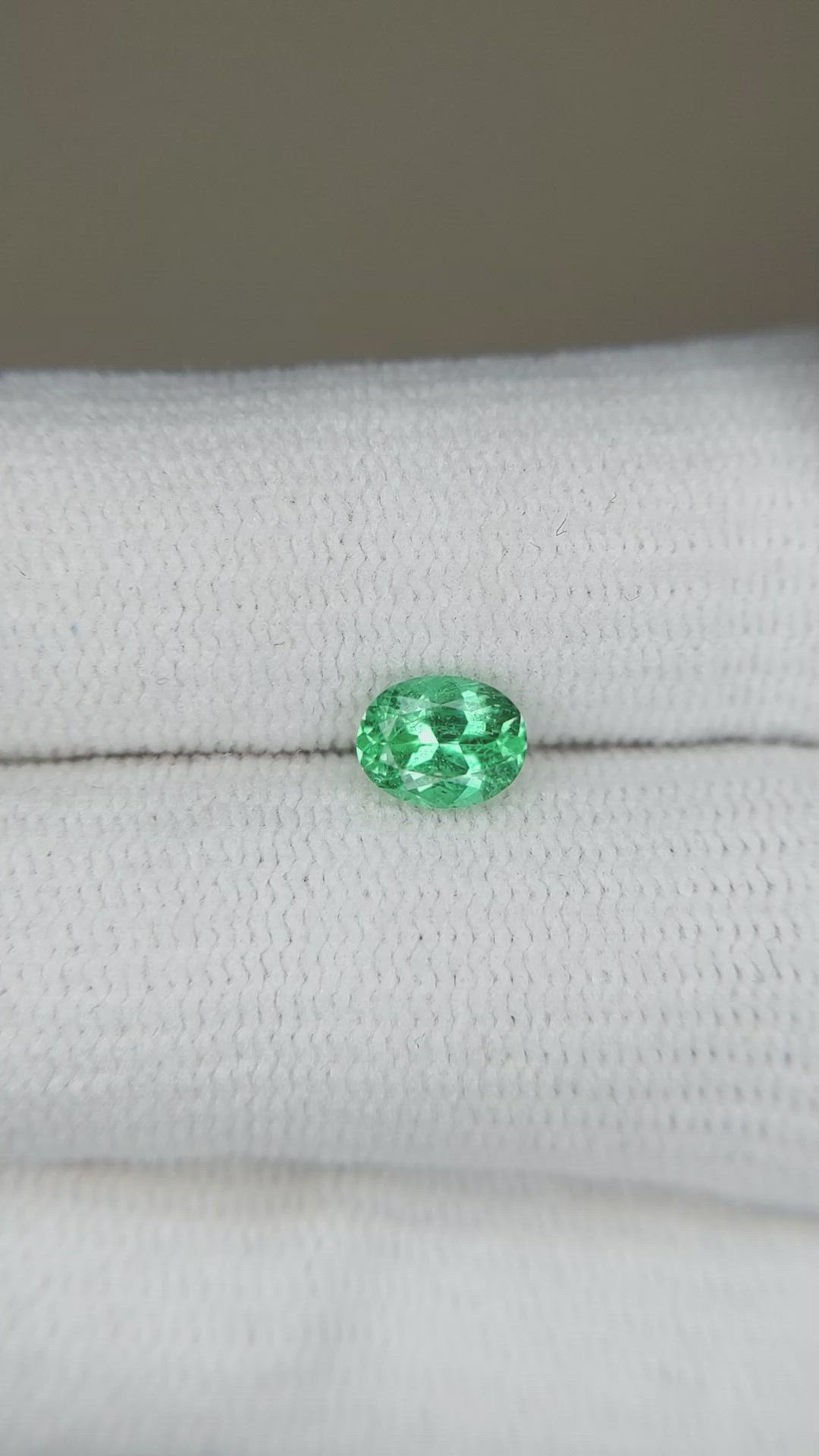 0.57 Ct. Emerald from Russia Size Video