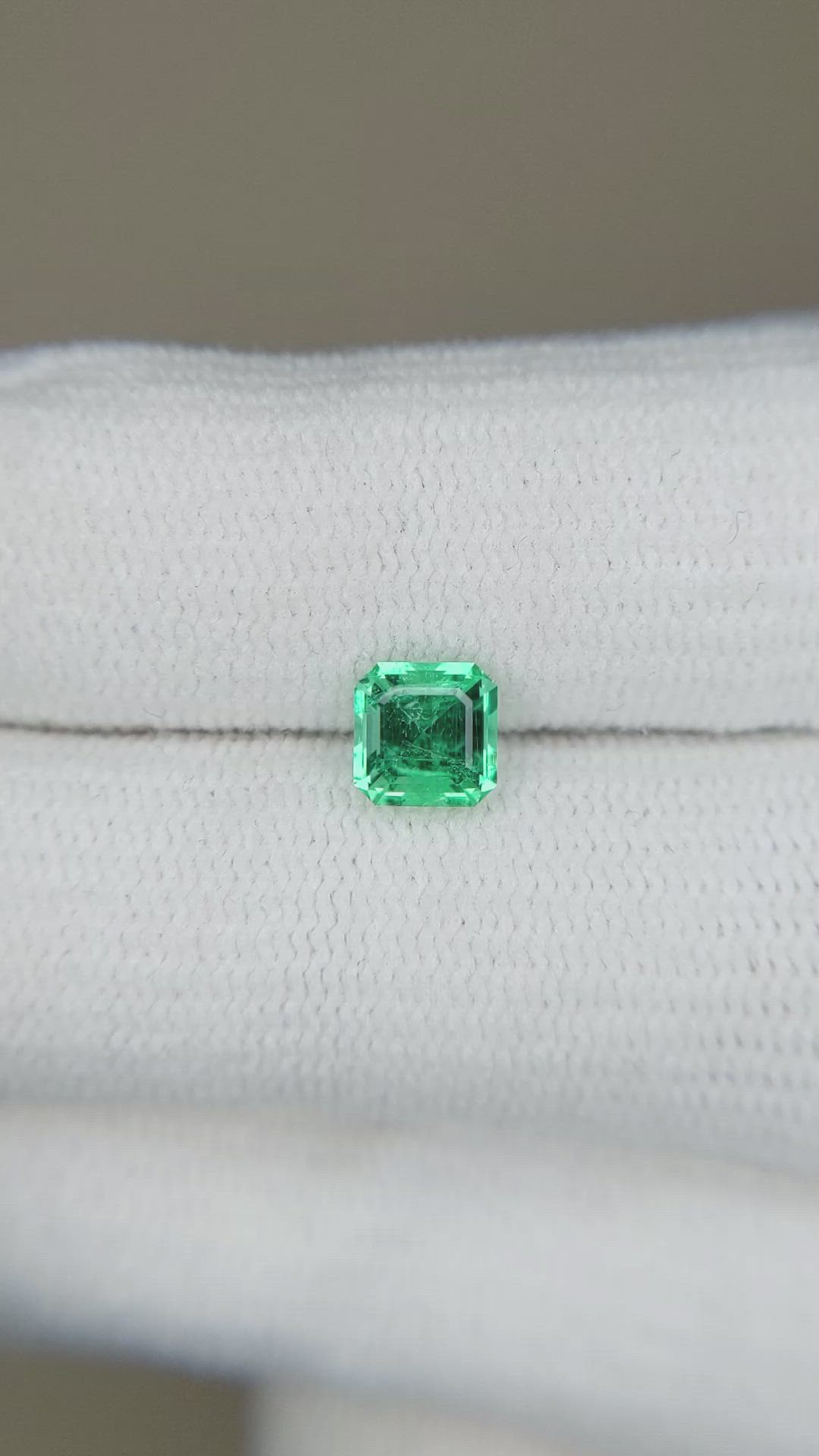 0.68 Ct. Emerald from Russia Size Video