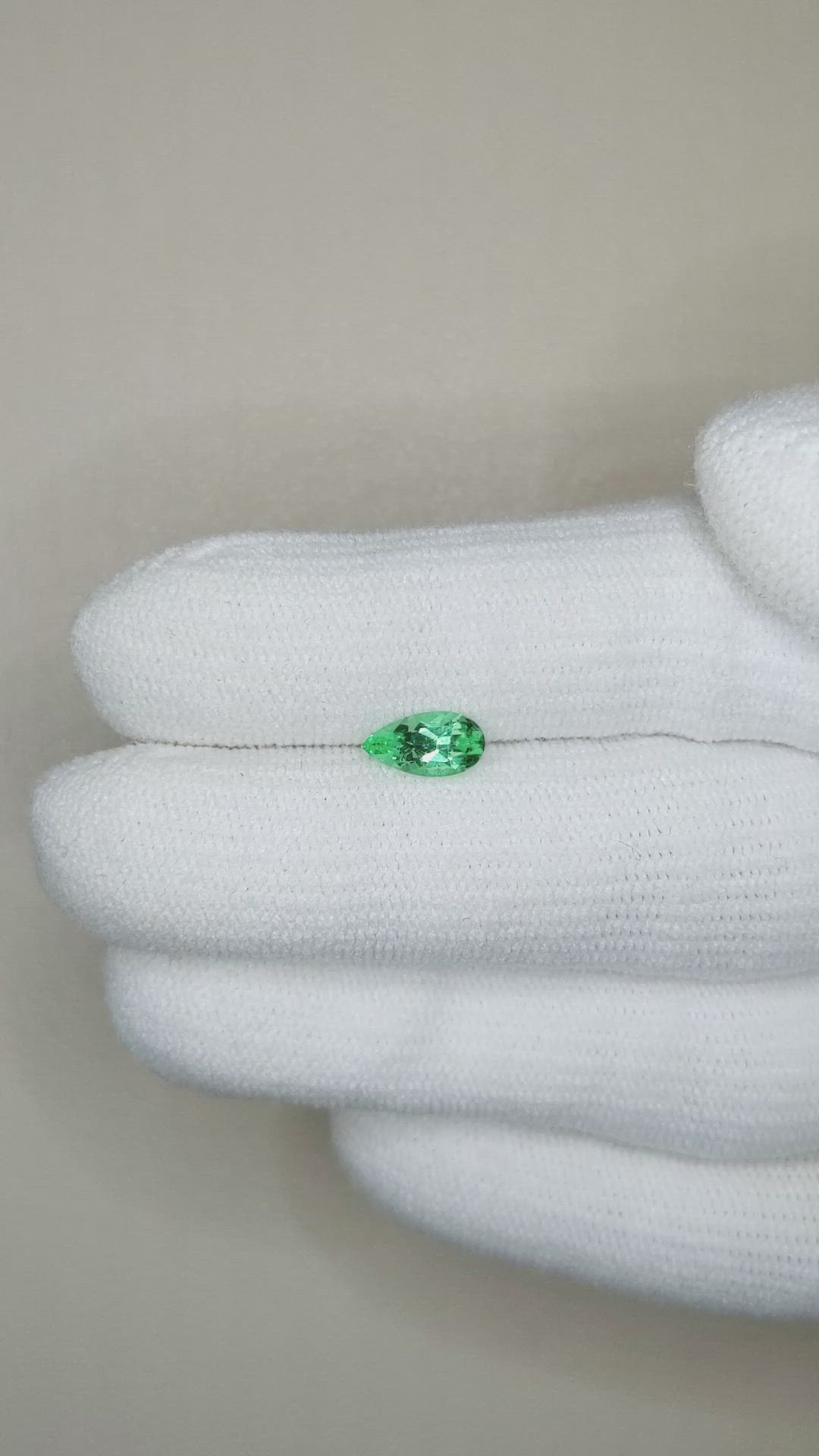 0.54 Ct. Emerald from Russia Size Video