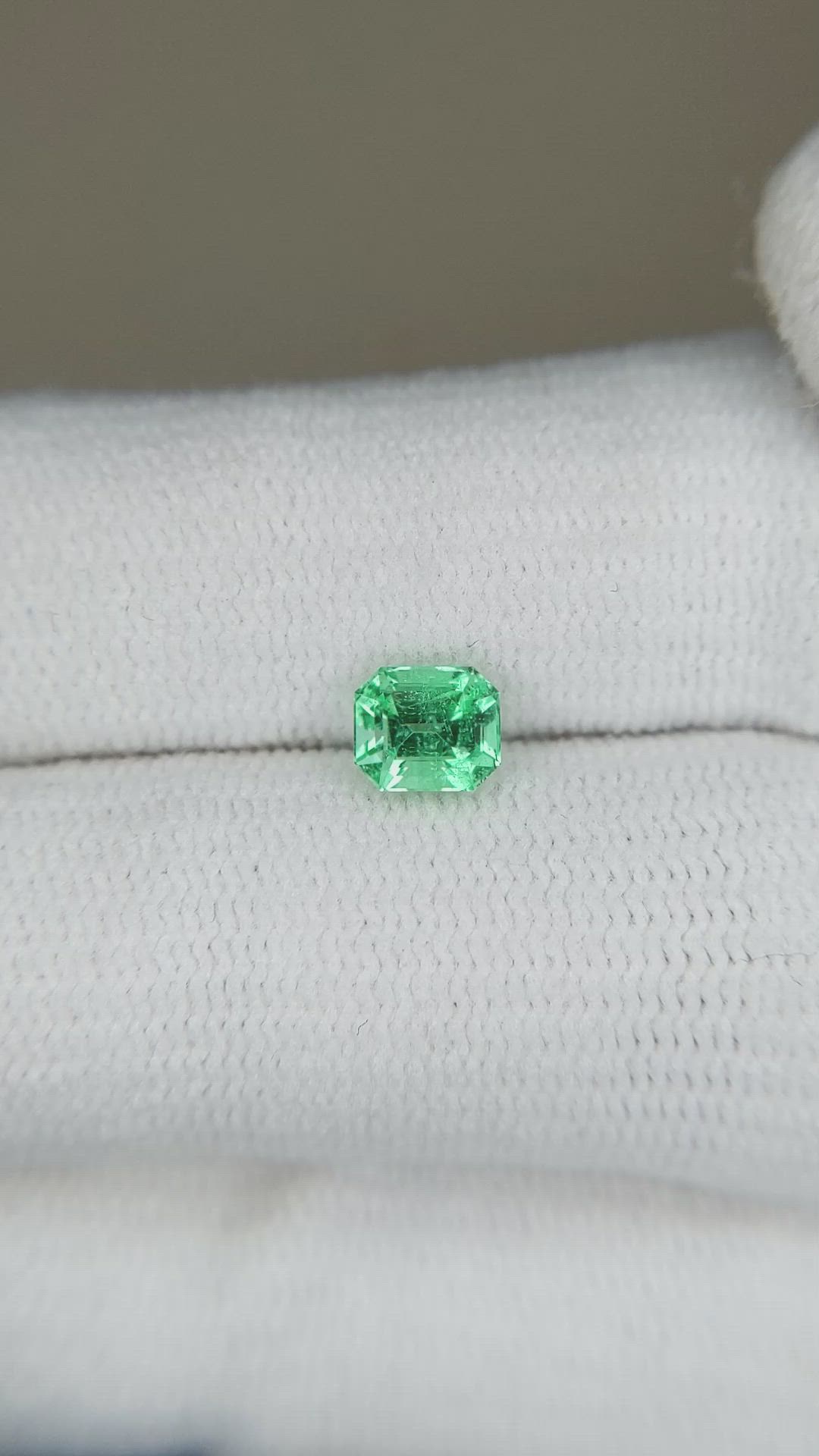 0.59 Ct. Emerald from Russia Size Video