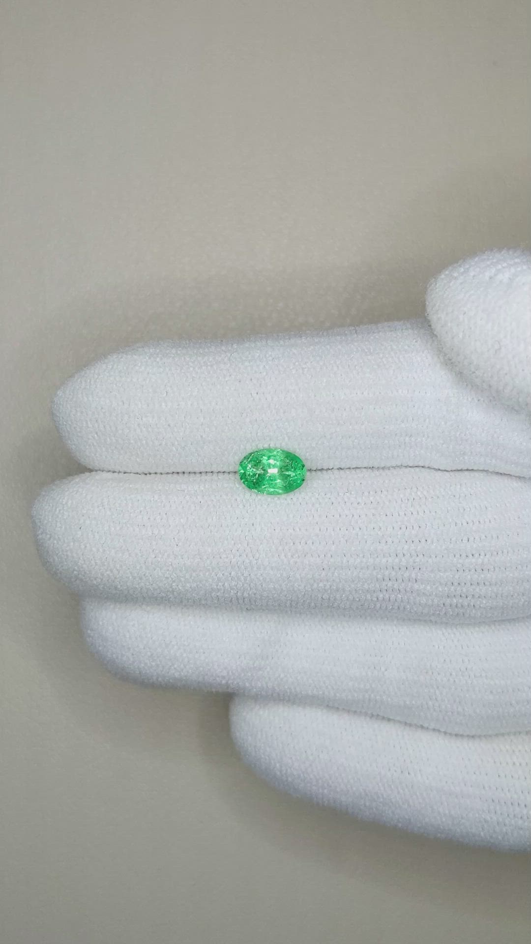 0.71 Ct. Emerald from Russia Size Video