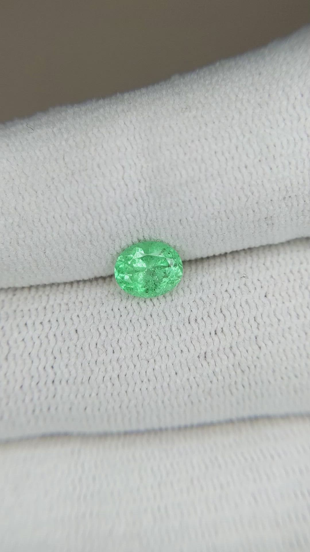 0.72 Ct. Emerald from Russia Size Video