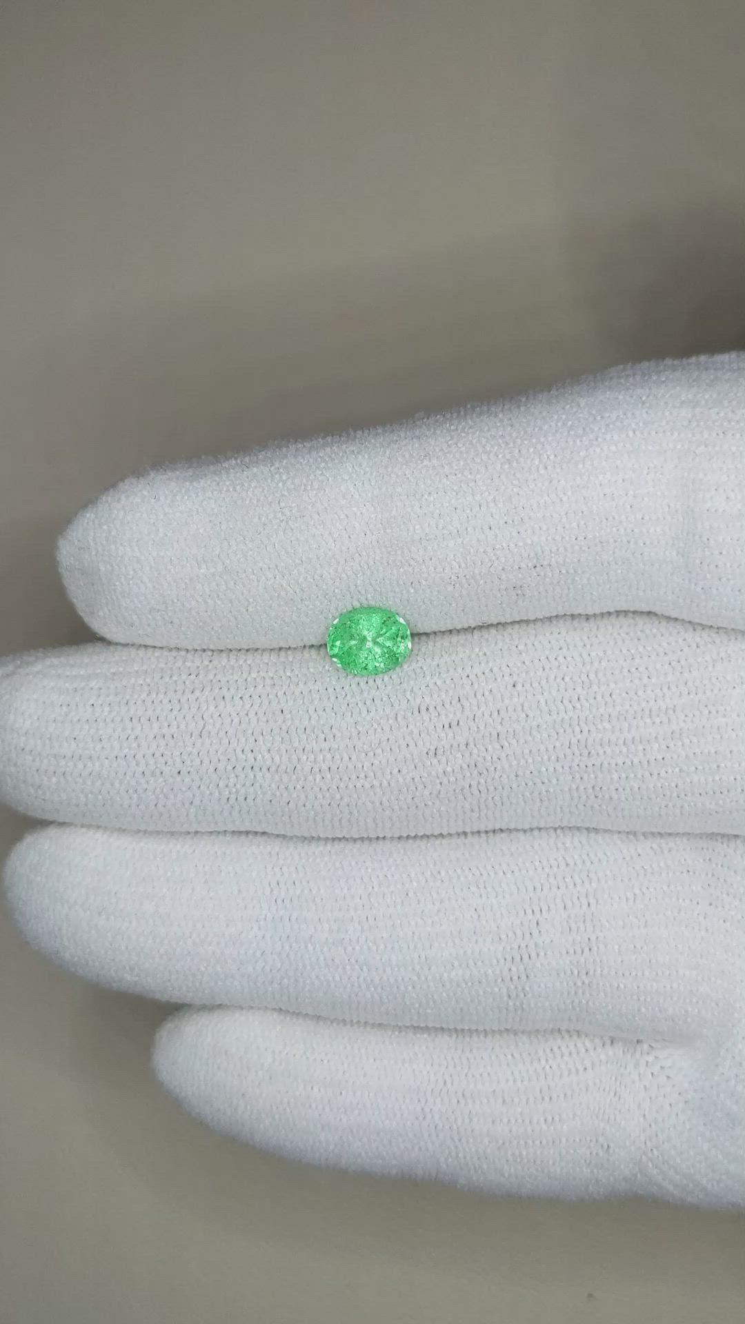 0.72 Ct. Emerald from Russia Size Video