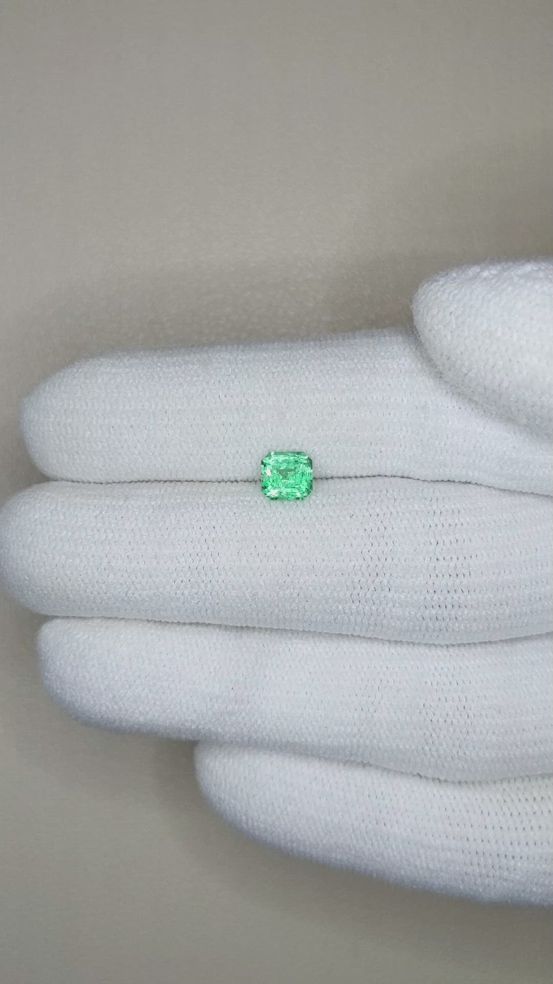 0.54 Ct. Emerald from Russia Size Video